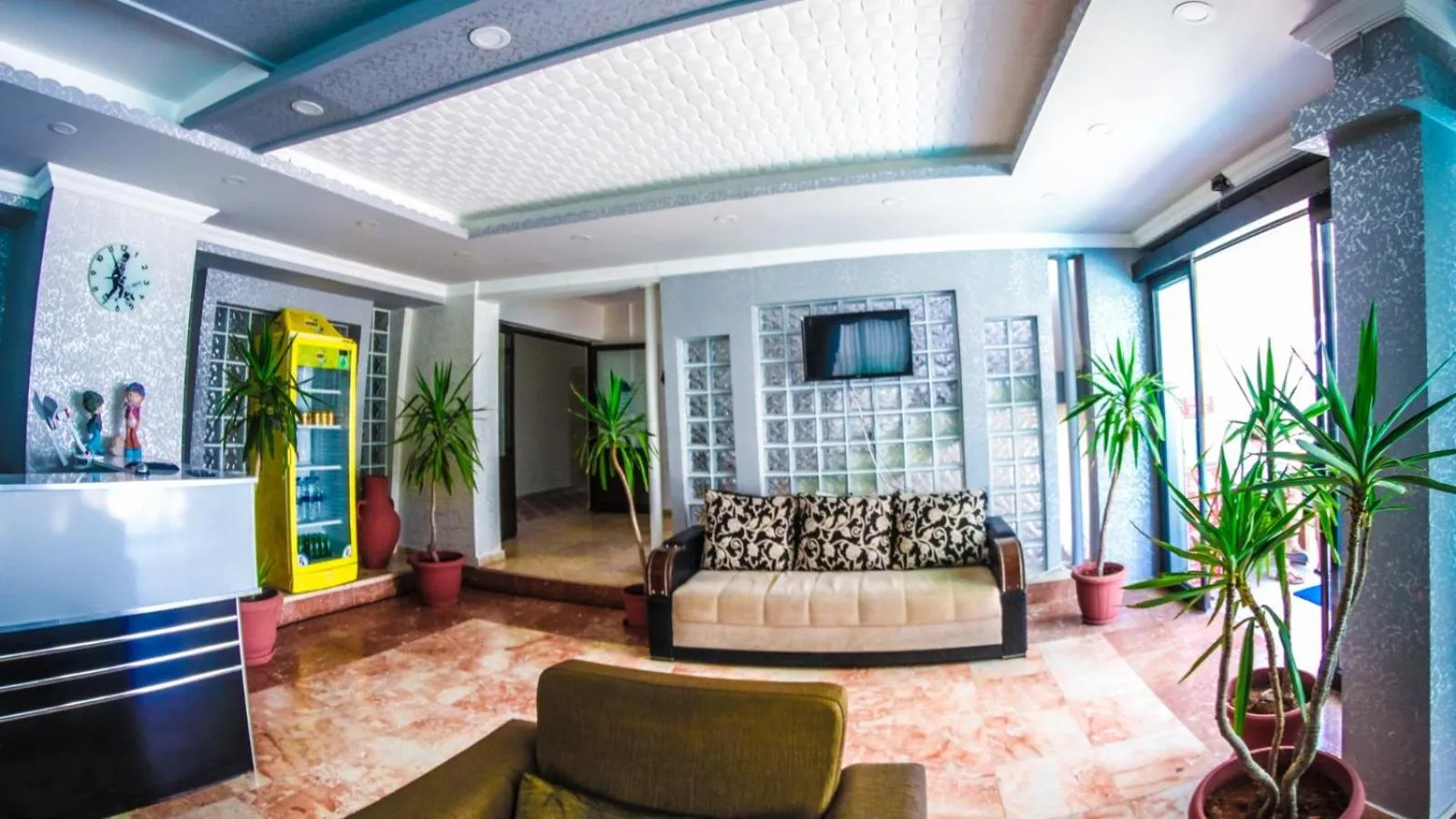 Seating area in Kartel Hotel