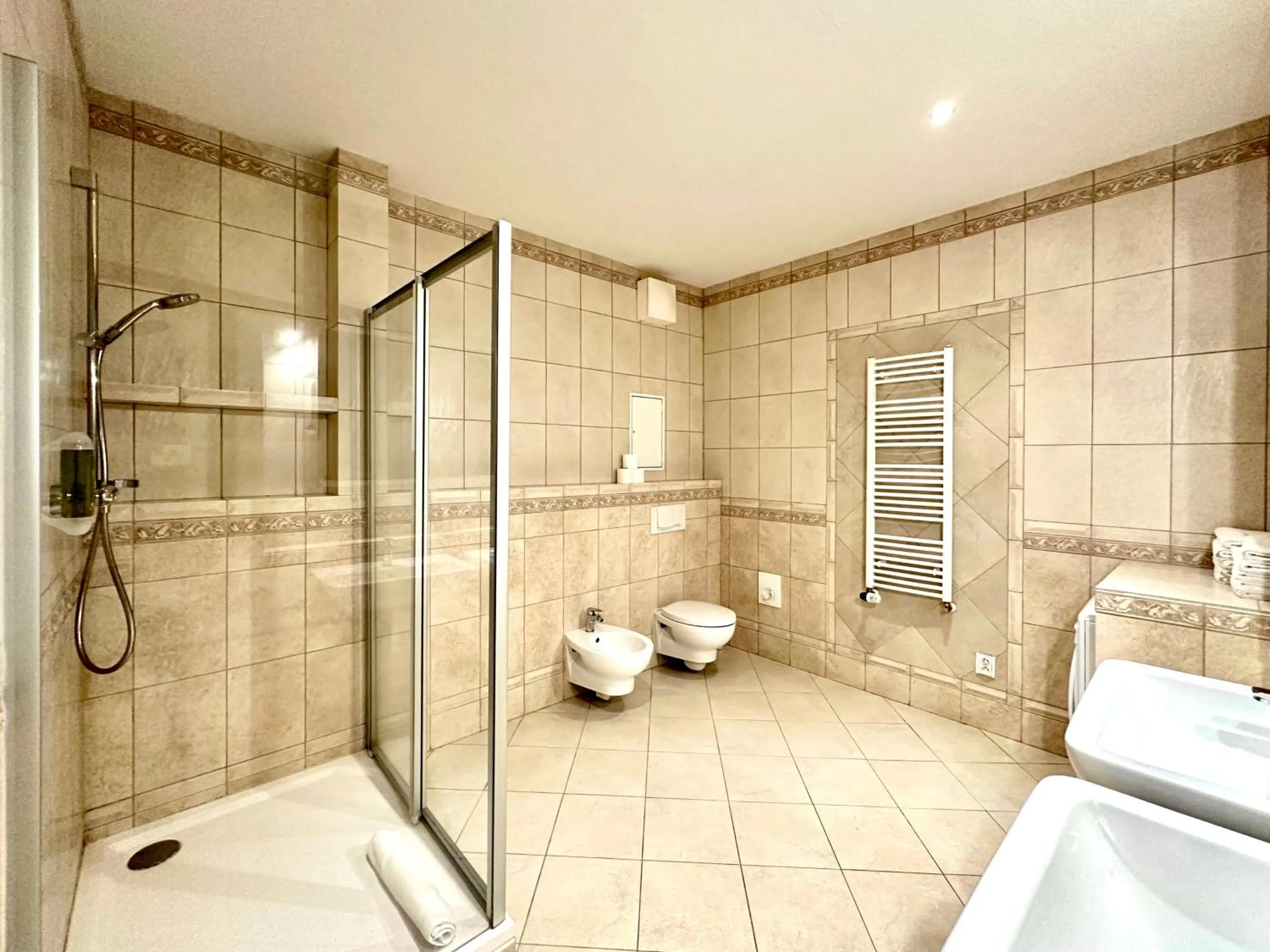 Slunecni Lazne Apartments