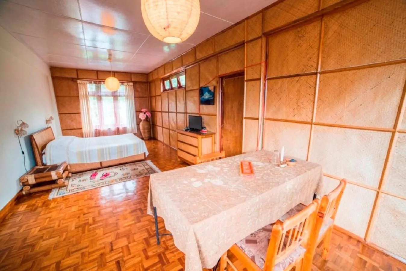 Toilet in Bamboo Retreat
