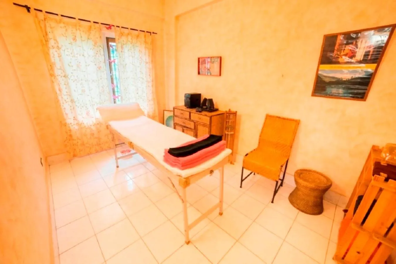 Massage in Bamboo Retreat