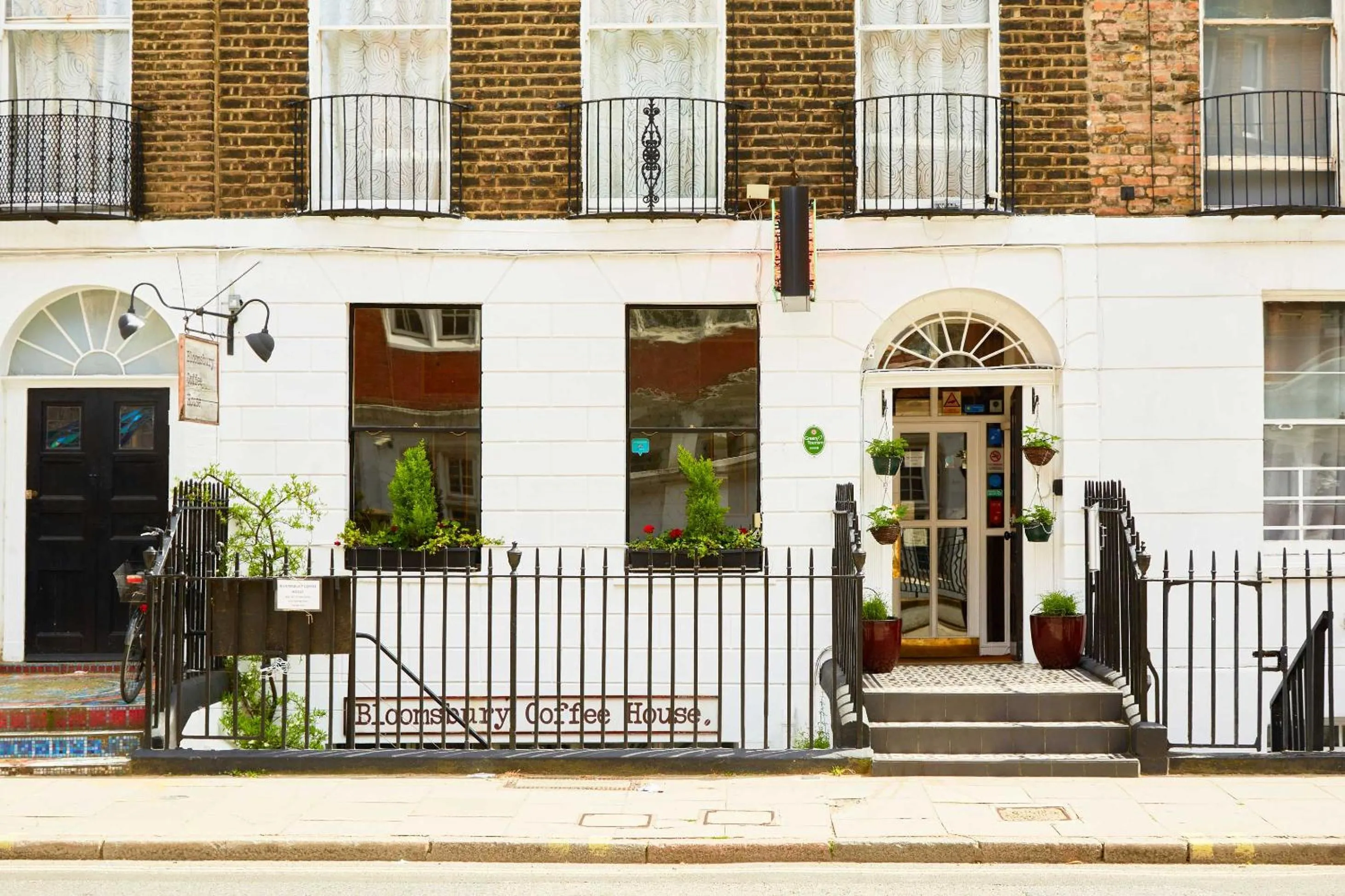 Facade/entrance in St Athans Hotel