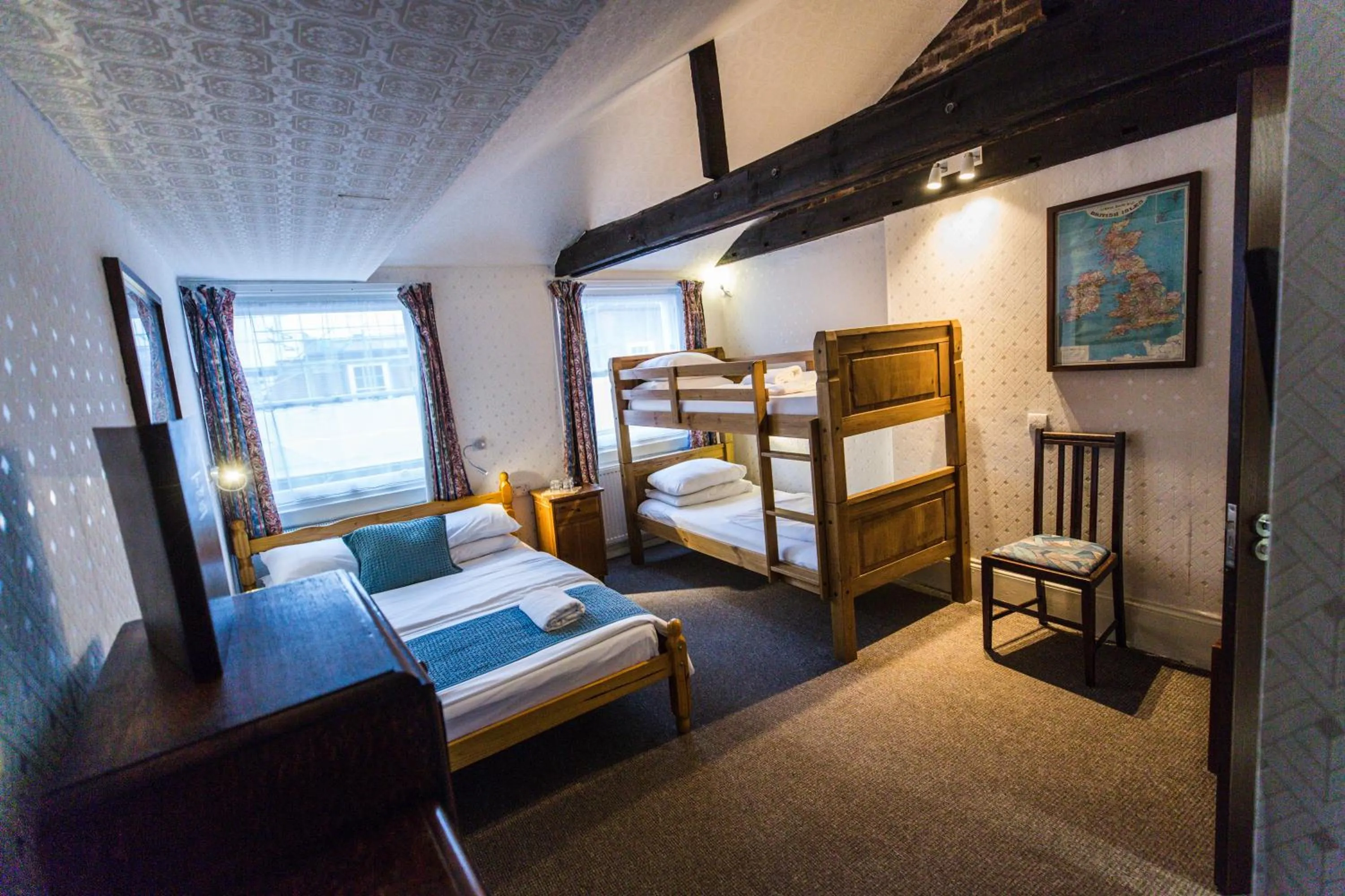 Bedroom, Bed in St Athans Hotel