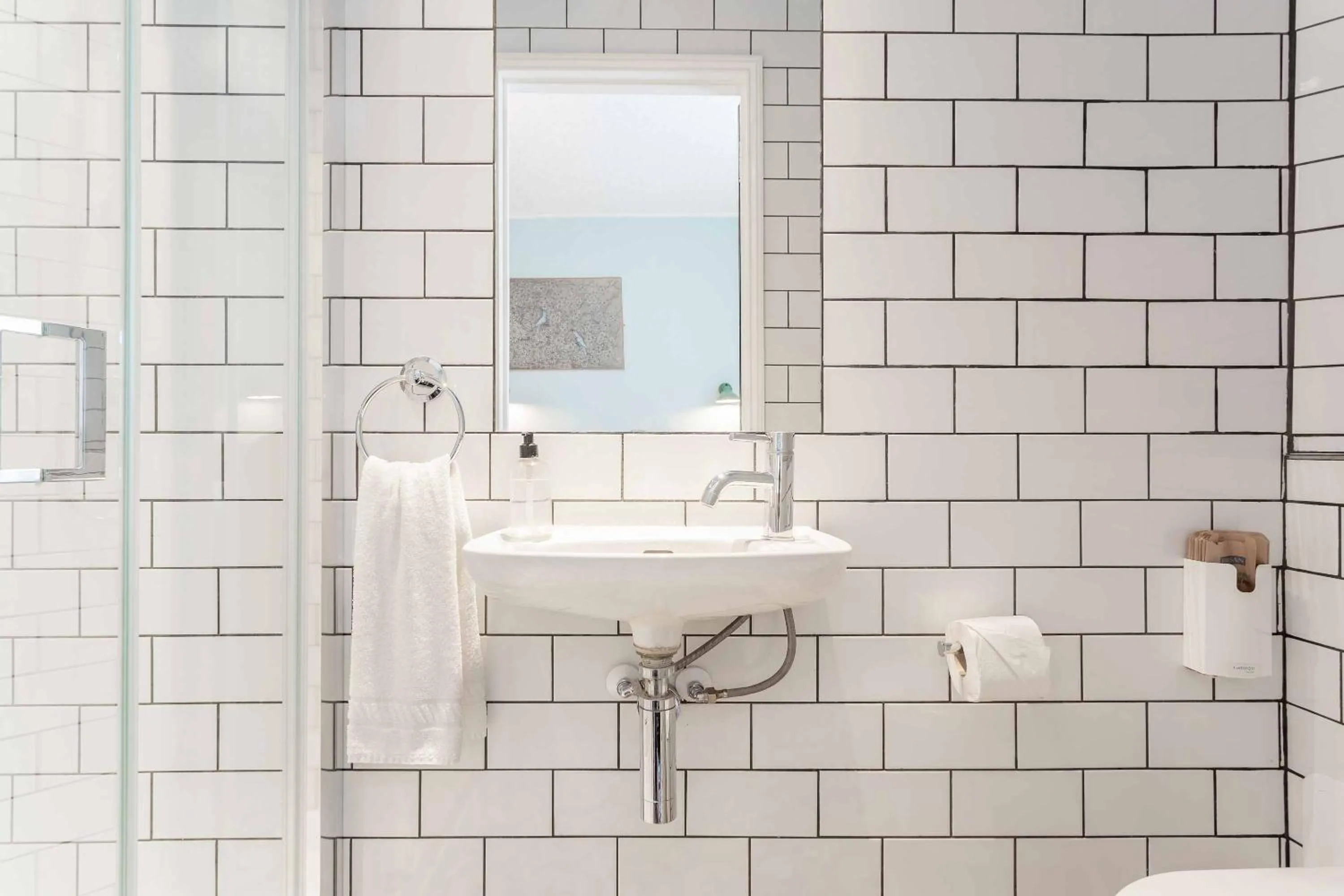 Bathroom in St Athans Hotel