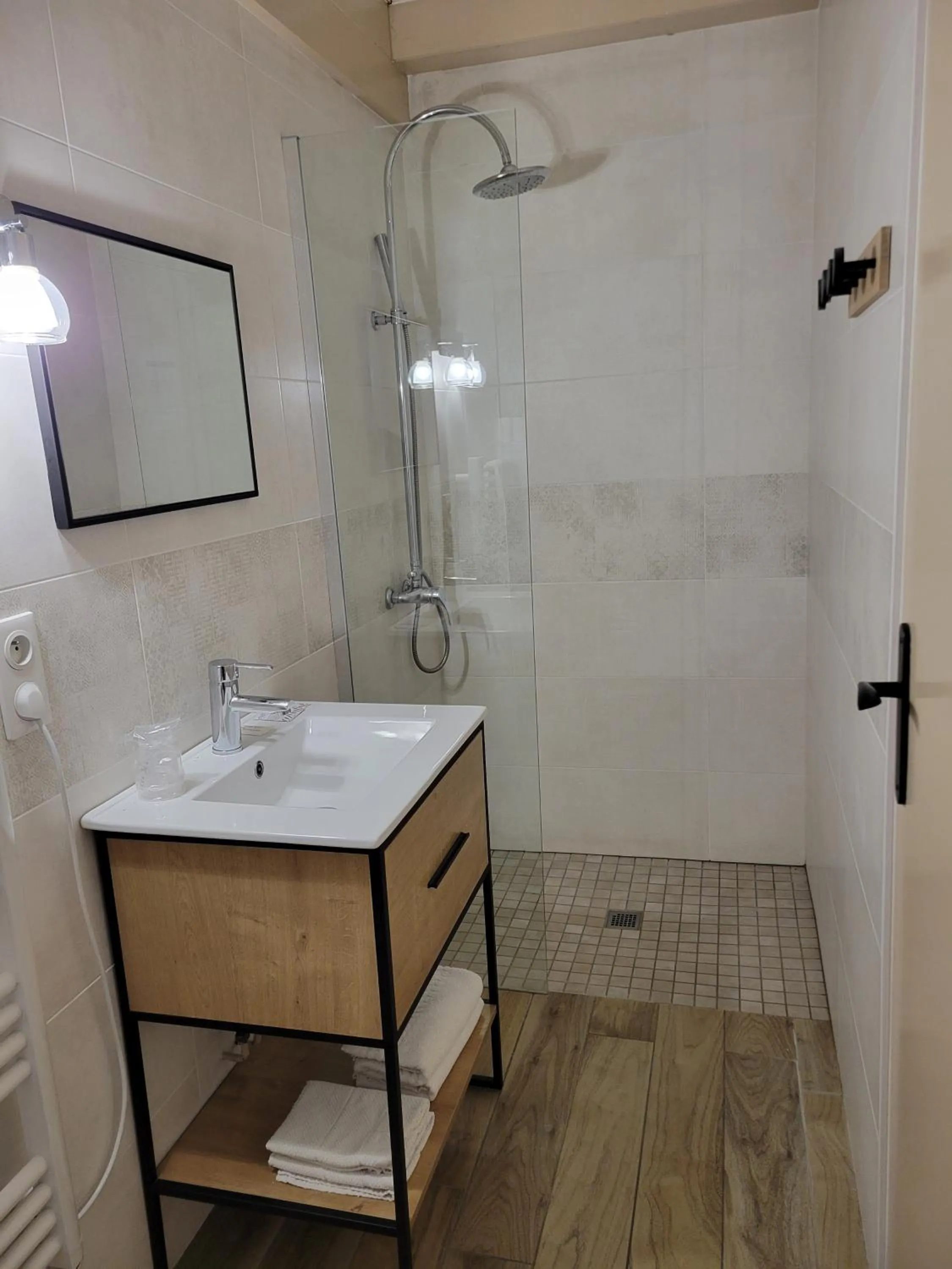 Bathroom in Hôtel Le Sainte Florence