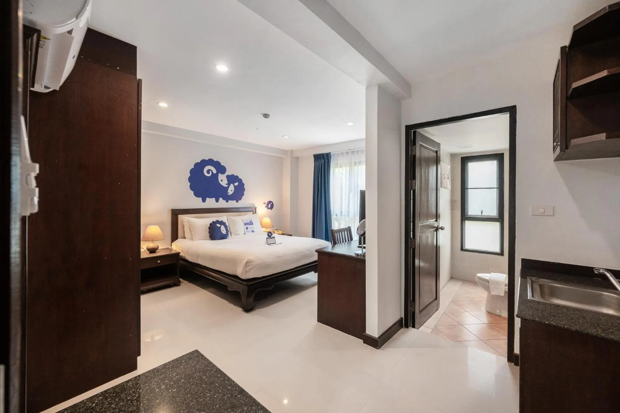 Photo of the whole room, Bed in Kokotel Khao Lak Seascape