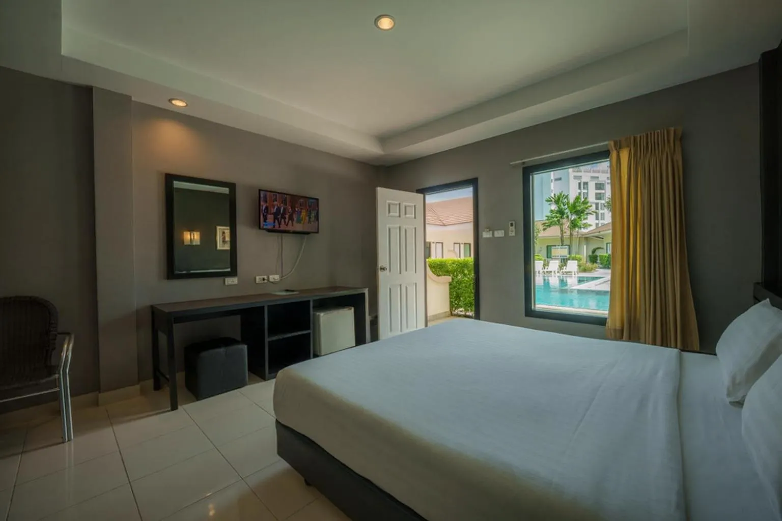 Bed in Tuana Hotels The Natural Resort