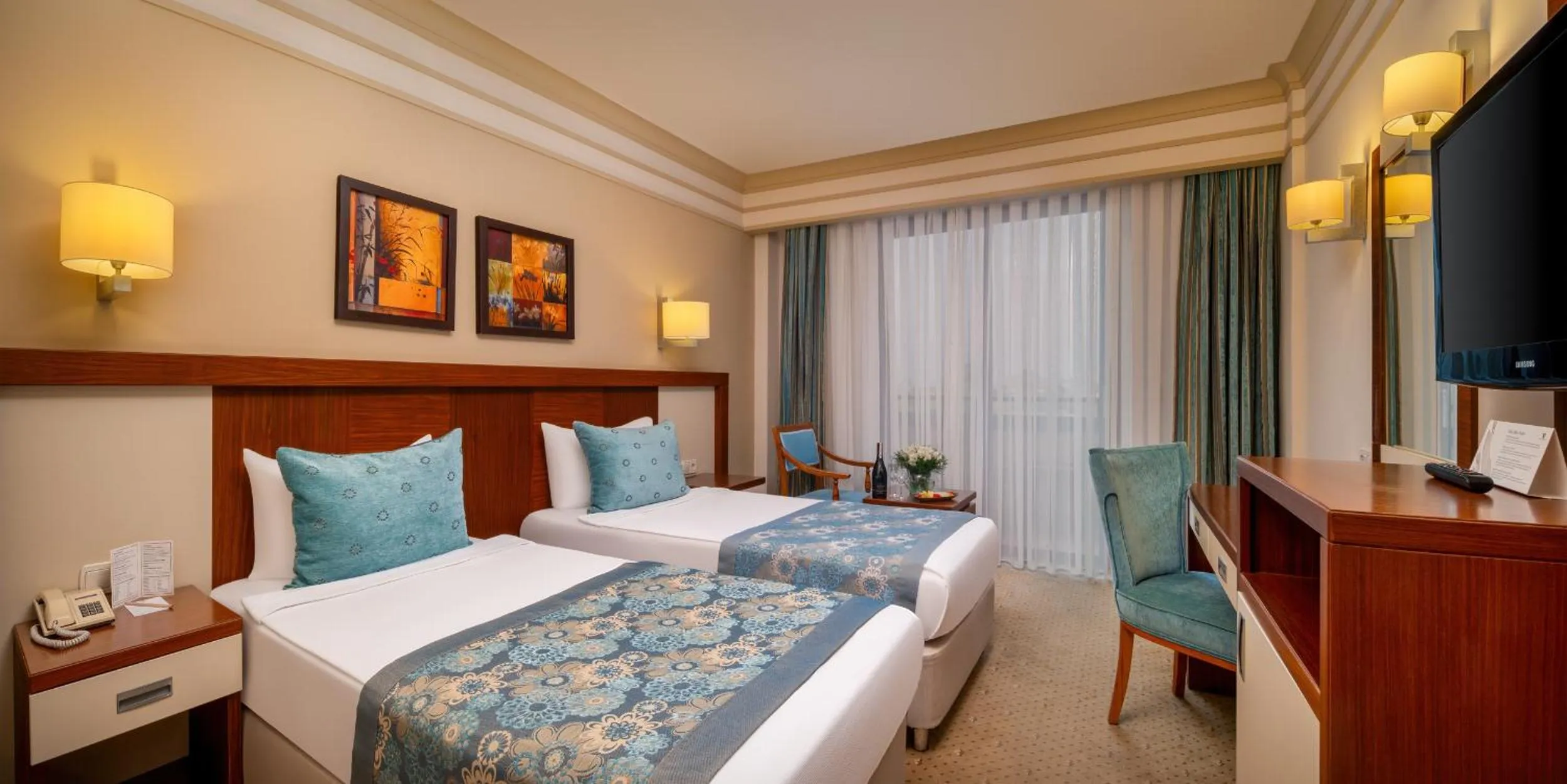 Bed in Villa Side Hotel