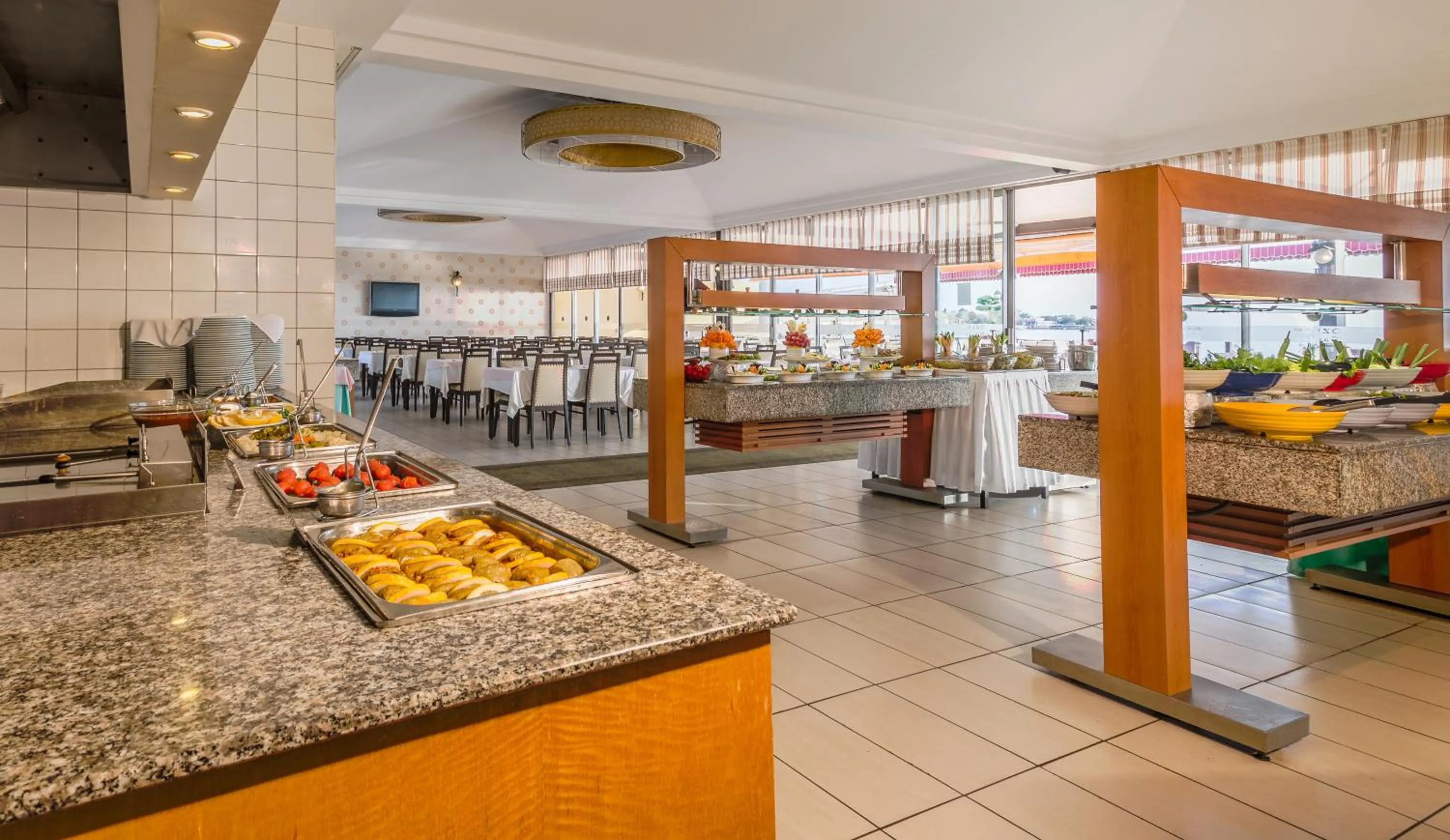 Breakfast in Ozlem Garden Hotel