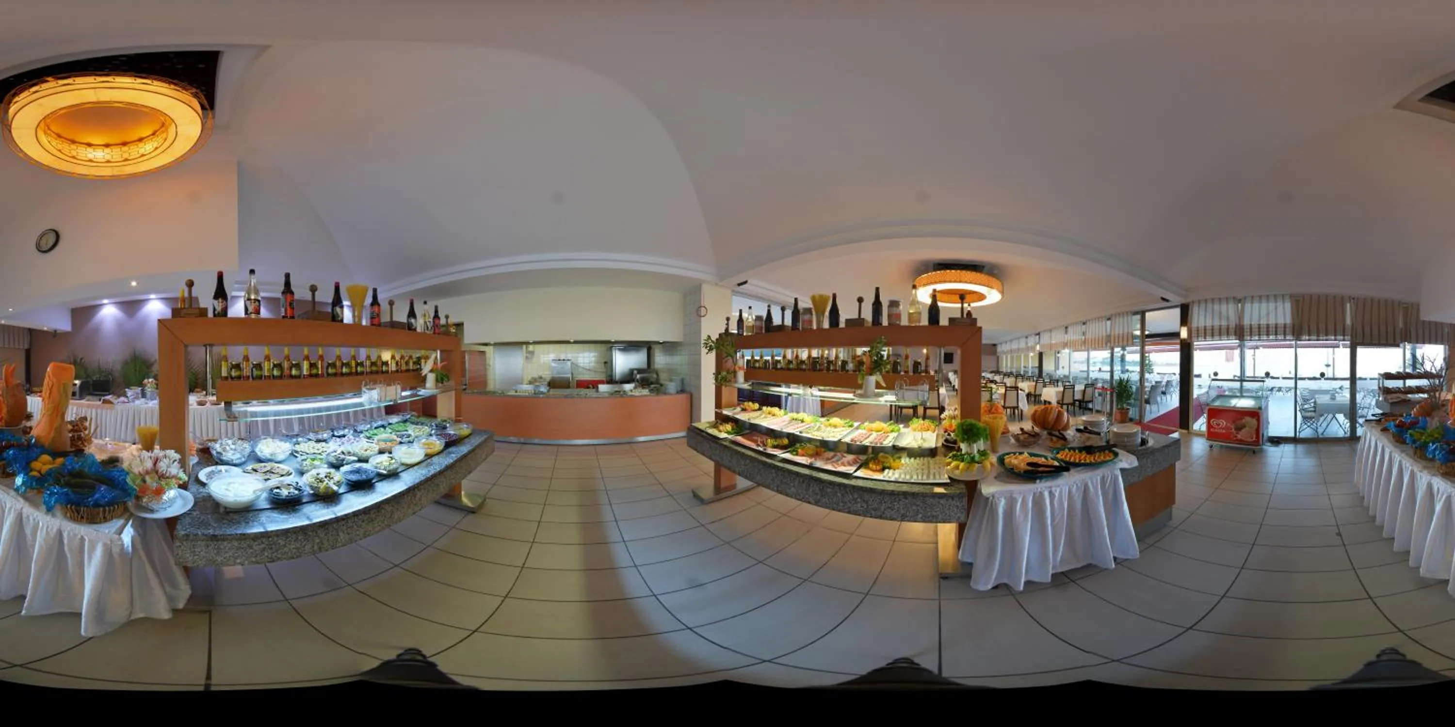 Restaurant/places to eat in Ozlem Garden Hotel