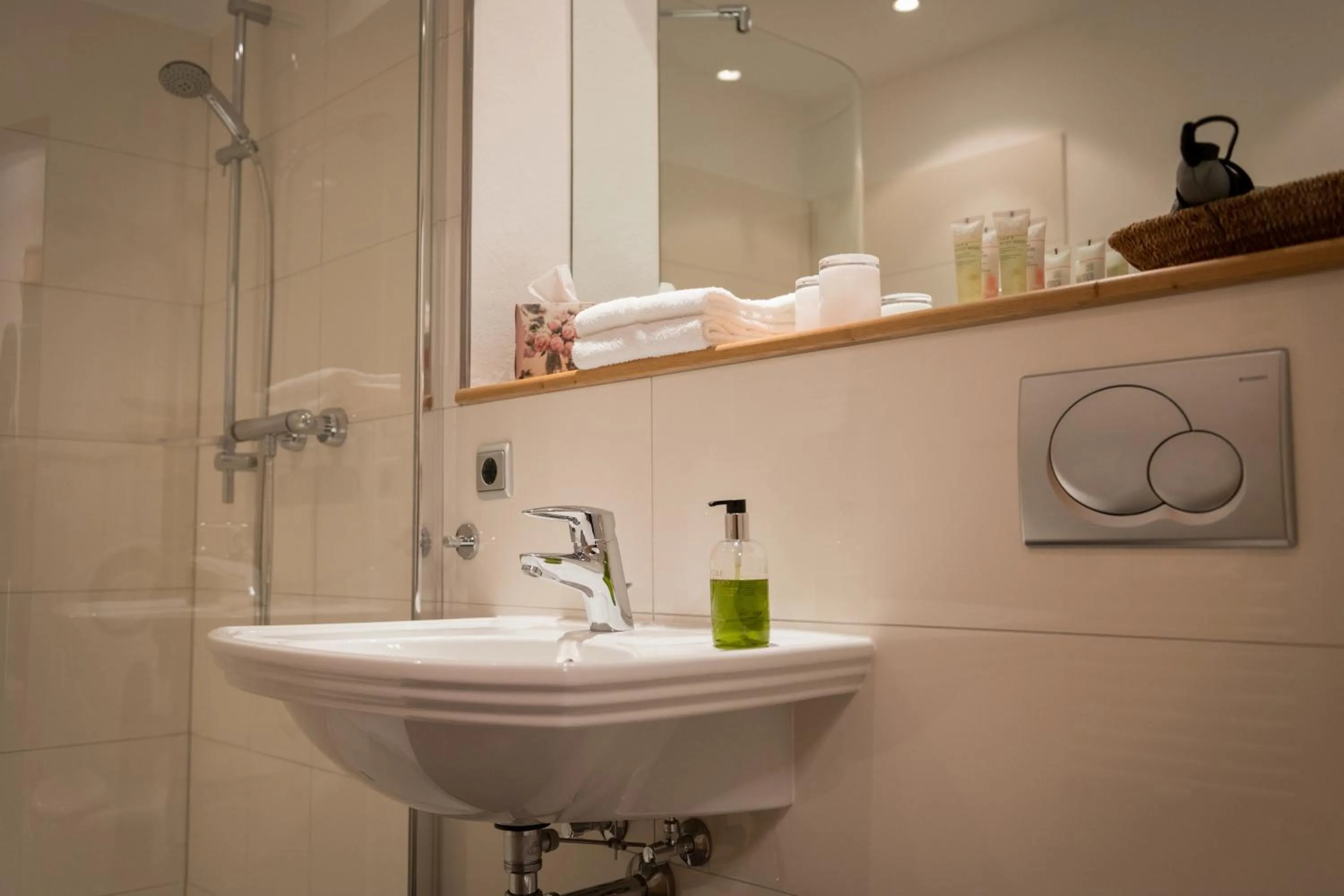 Bathroom in Burg Obbendorf