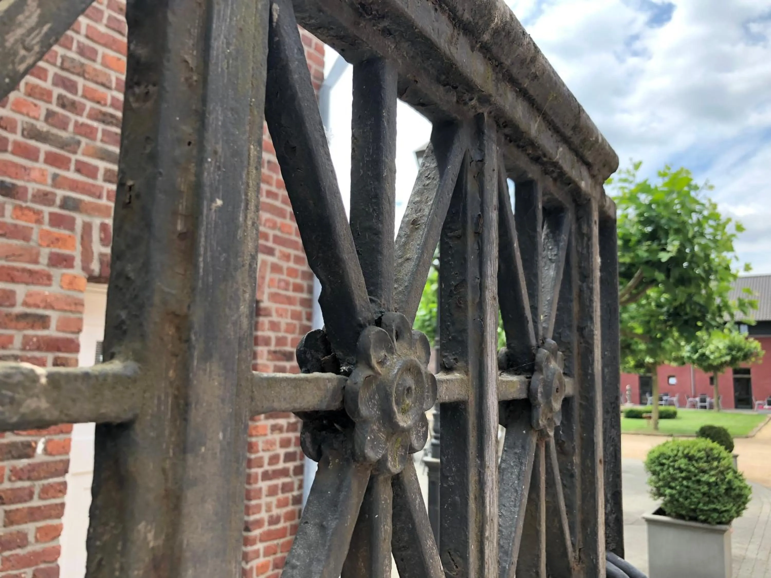 Property building in Burg Obbendorf