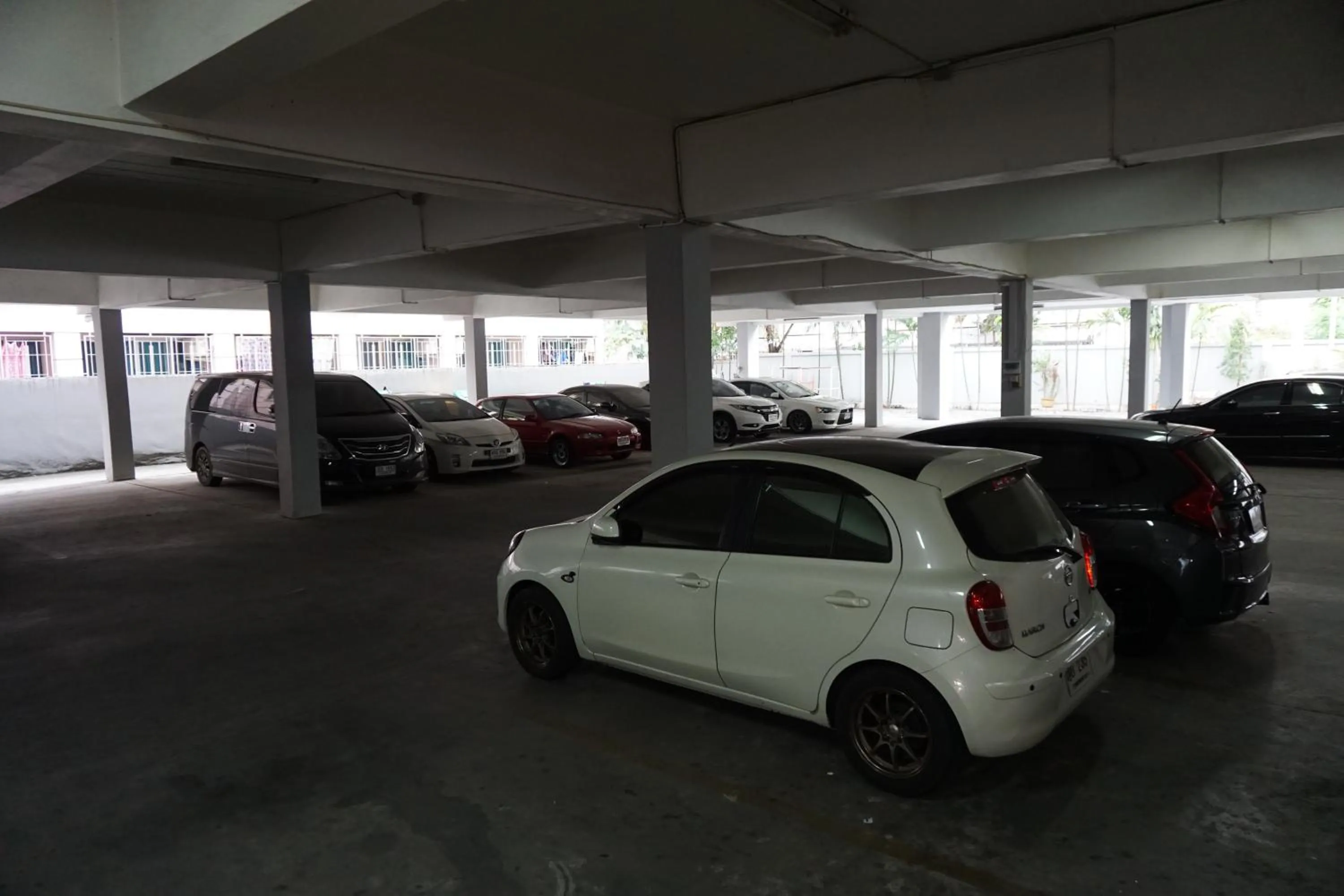 Parking in Central Mansion