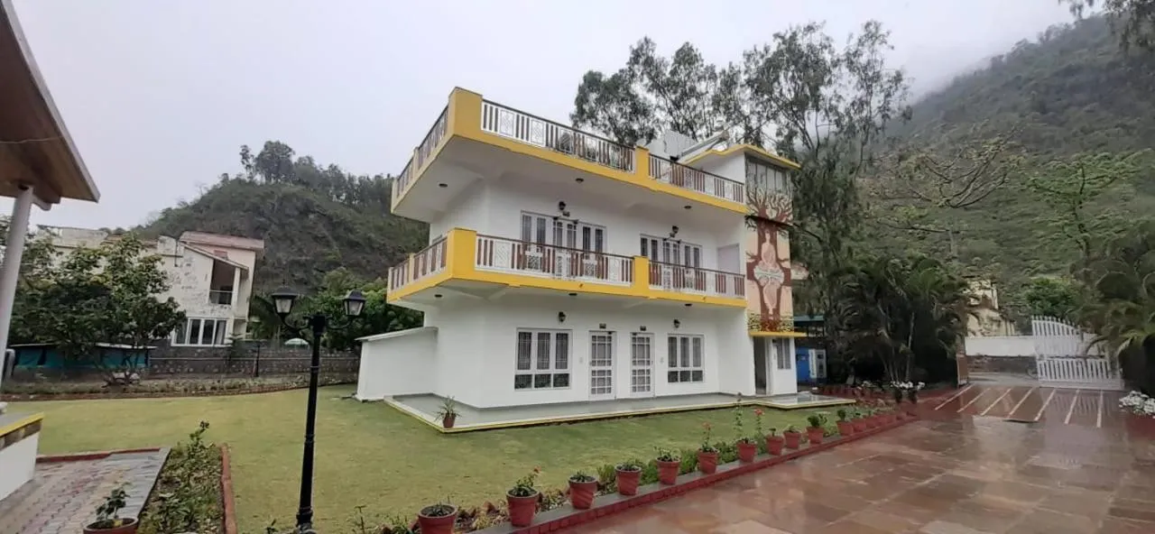 Four Banyans Spirit & Nature Resort