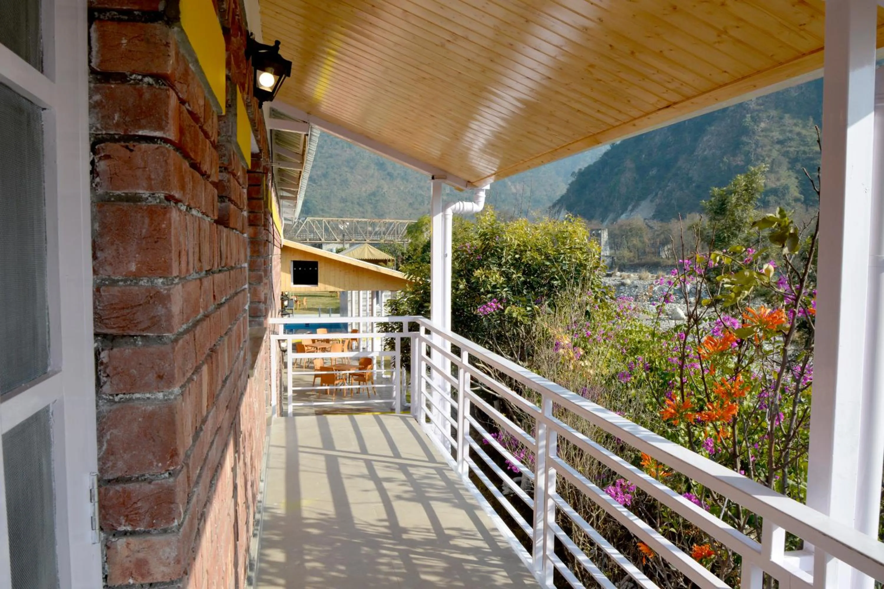 Four Banyans Spirit & Nature Resort