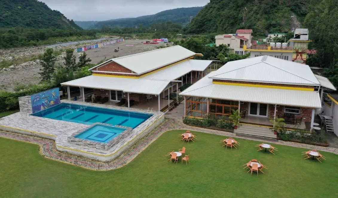 Four Banyans Spirit & Nature Resort