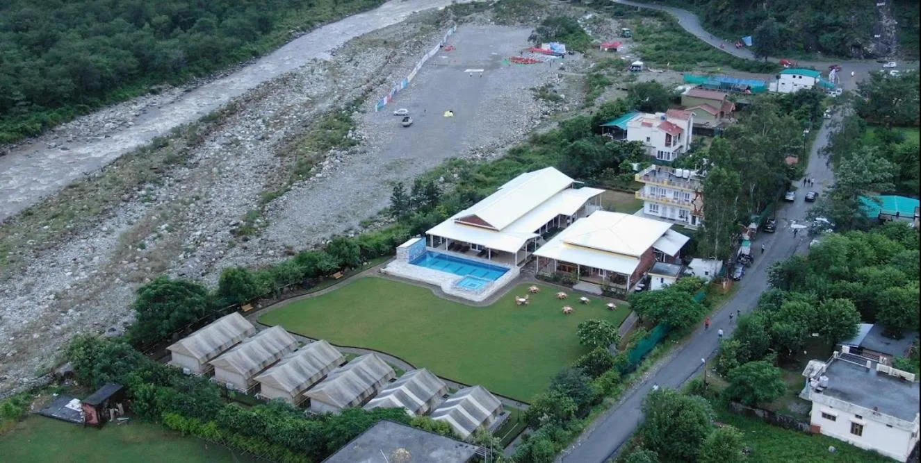 Four Banyans Spirit & Nature Resort