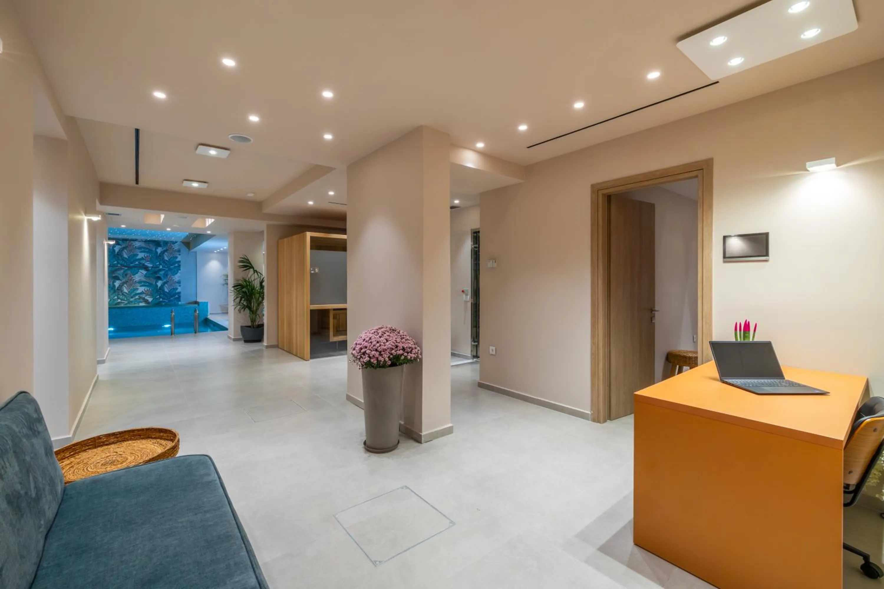 Ionian Plaza Hotel & Spa