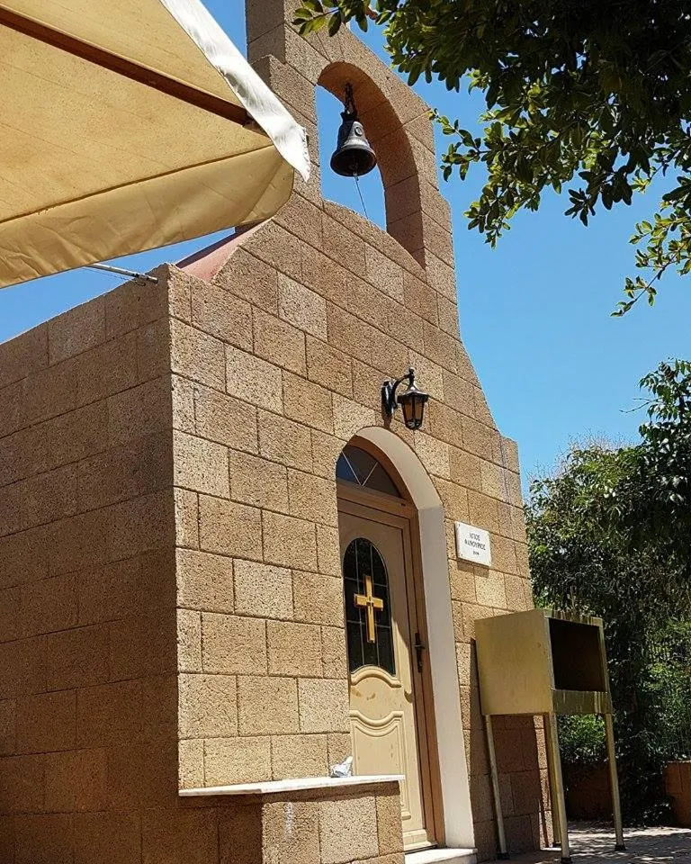 Day in Paul's Garden Studios