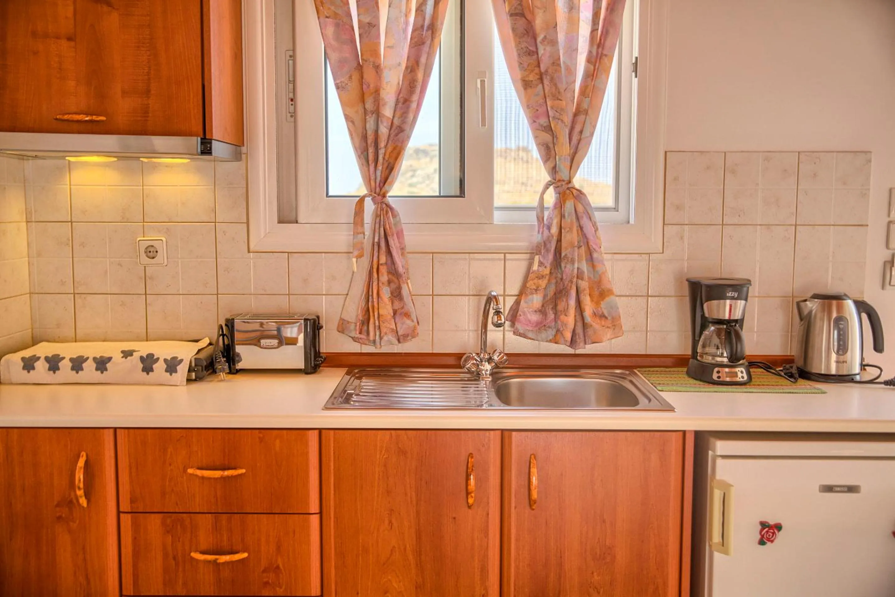 Coffee/tea facilities in Paul's Garden Studios