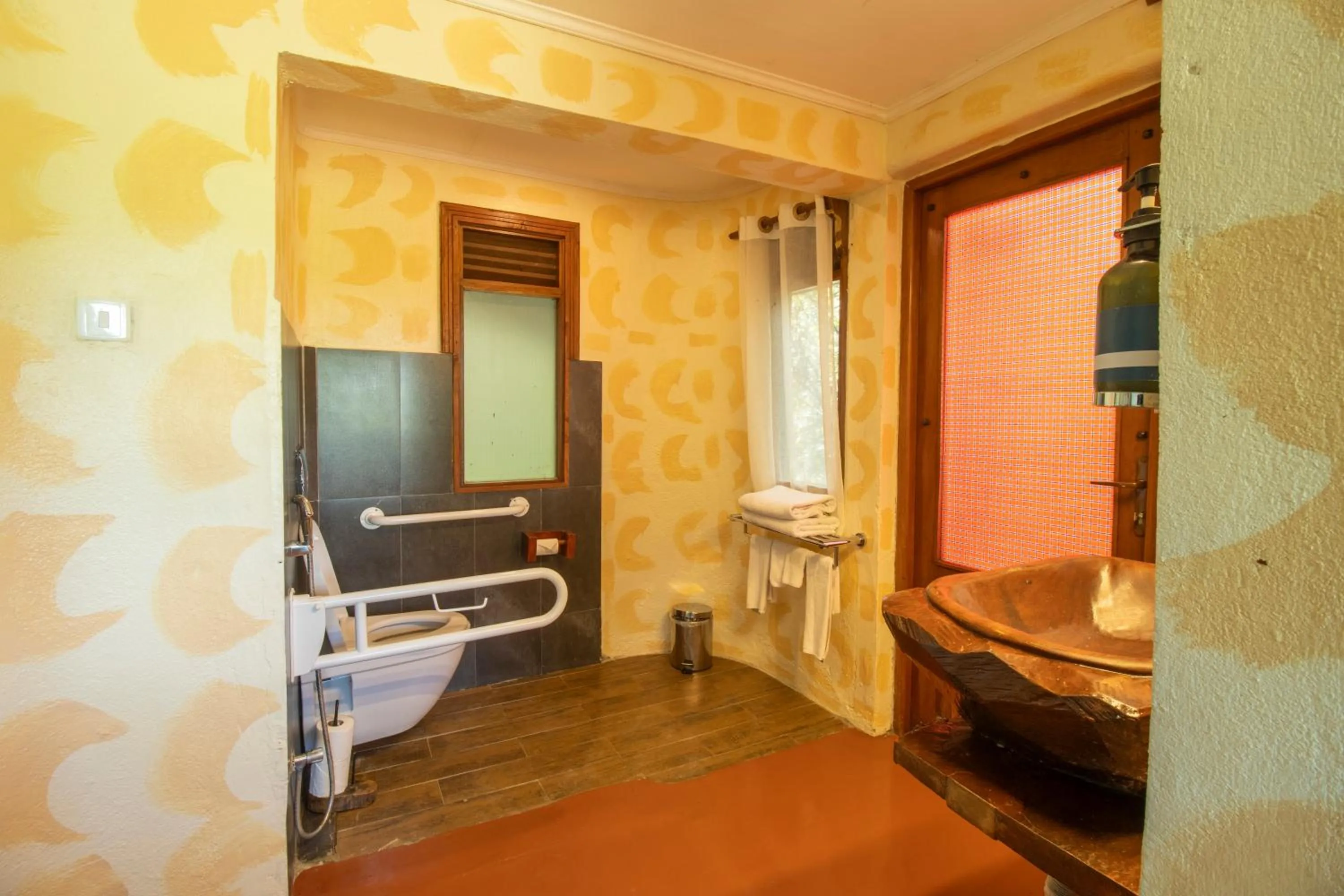 Bathroom, Bed in PrideInn Mara Camp & Cottages