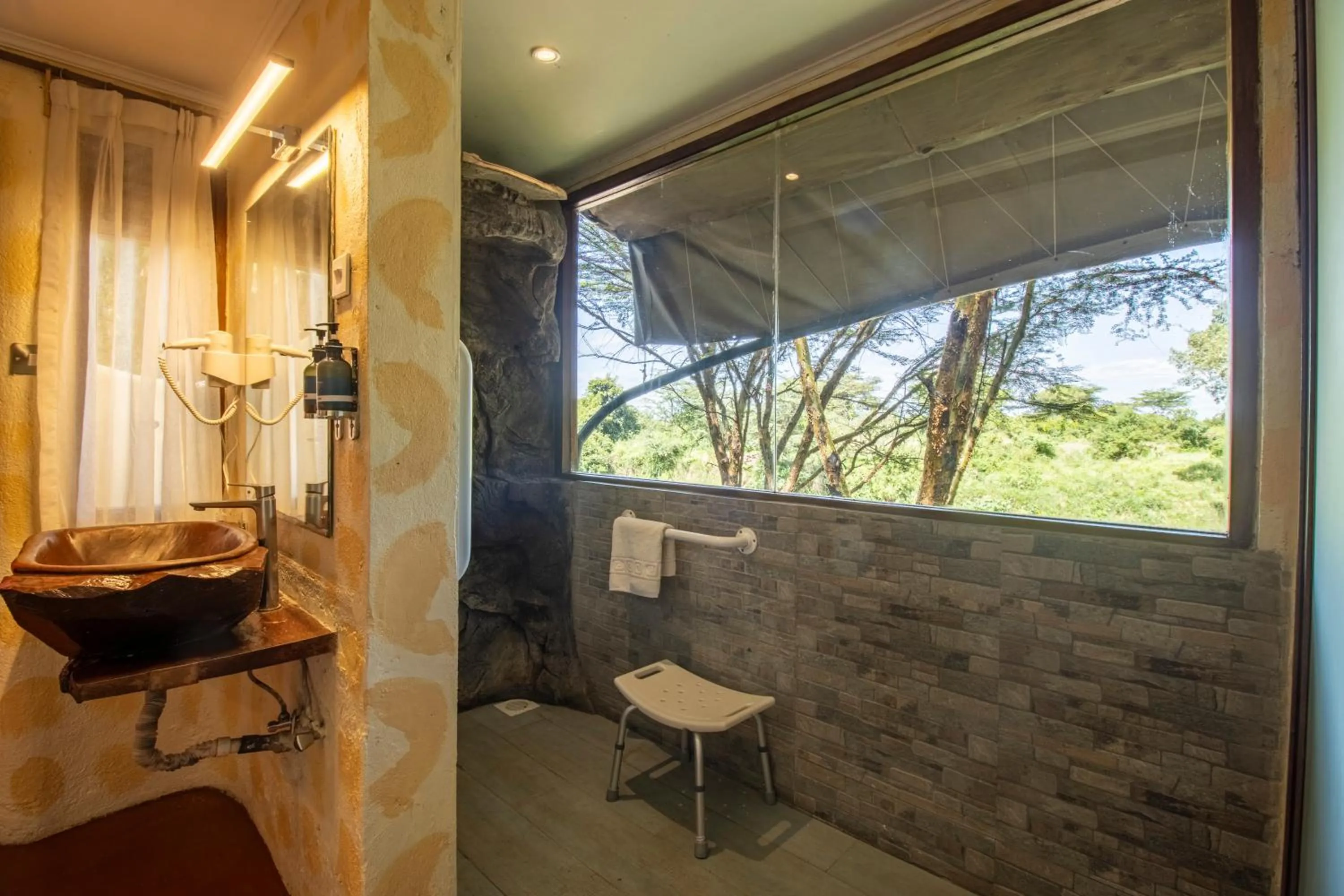 Bathroom in PrideInn Mara Camp & Cottages