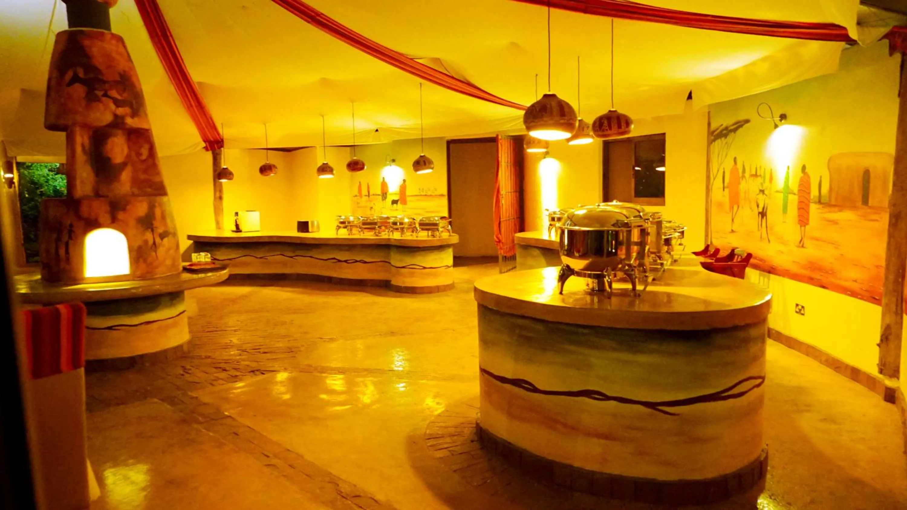 Dinner in PrideInn Mara Camp & Cottages