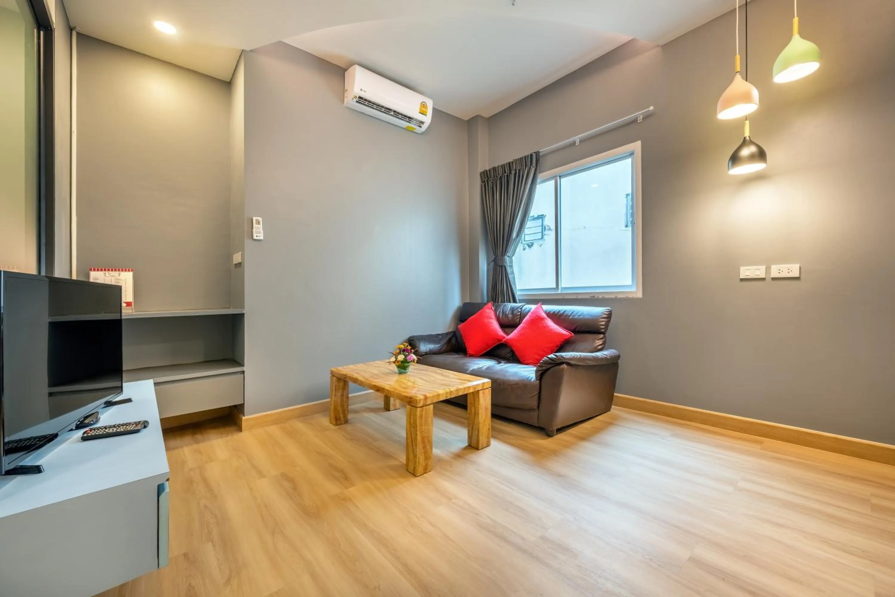 TV and multimedia in Qiu Hotel Sukhumvit - BTS On Nut Station