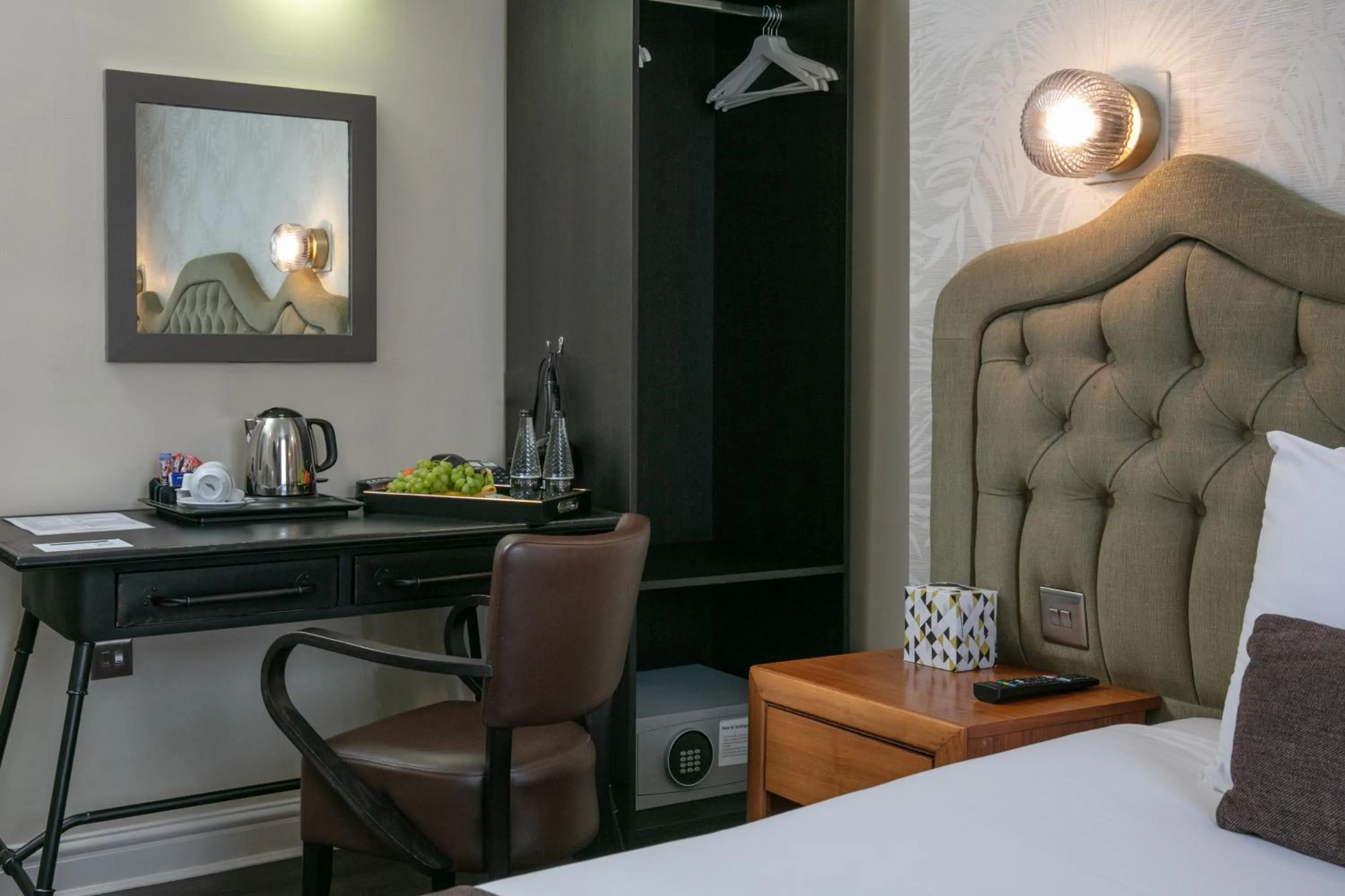 Coffee/tea facilities in Hotel Balmoral