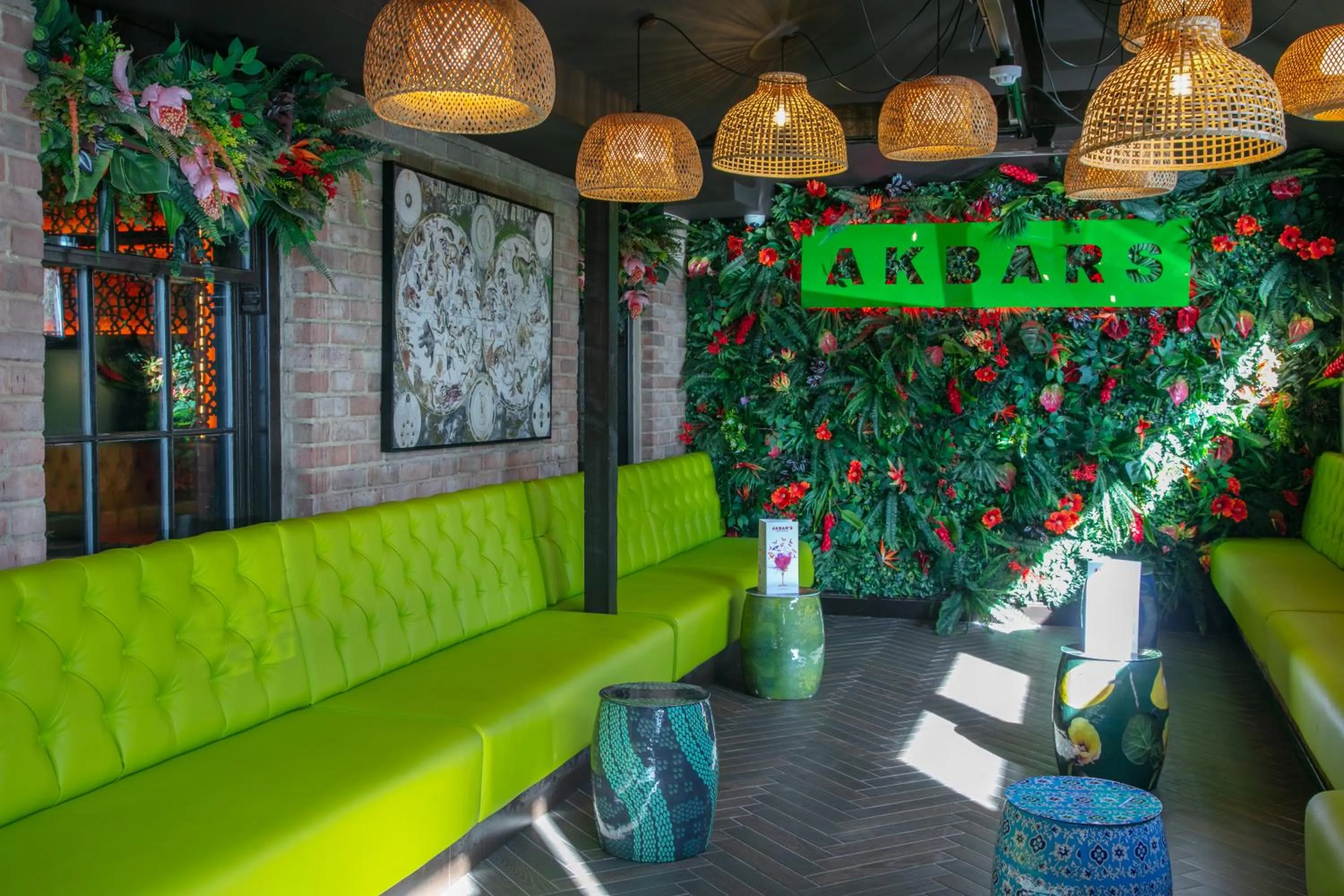 Restaurant/places to eat in Hotel Balmoral