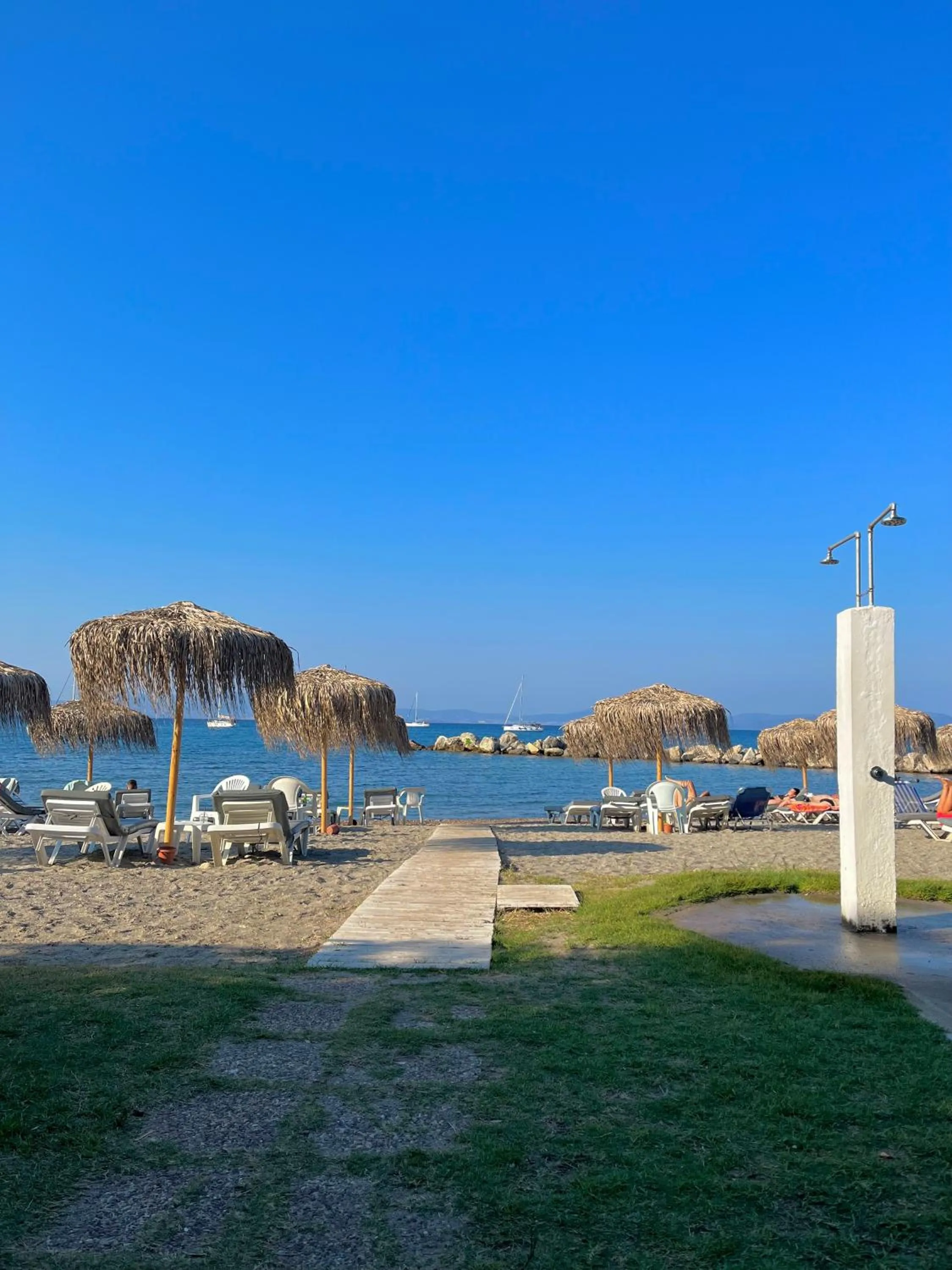 Theodorou Beach Hotel Apartments