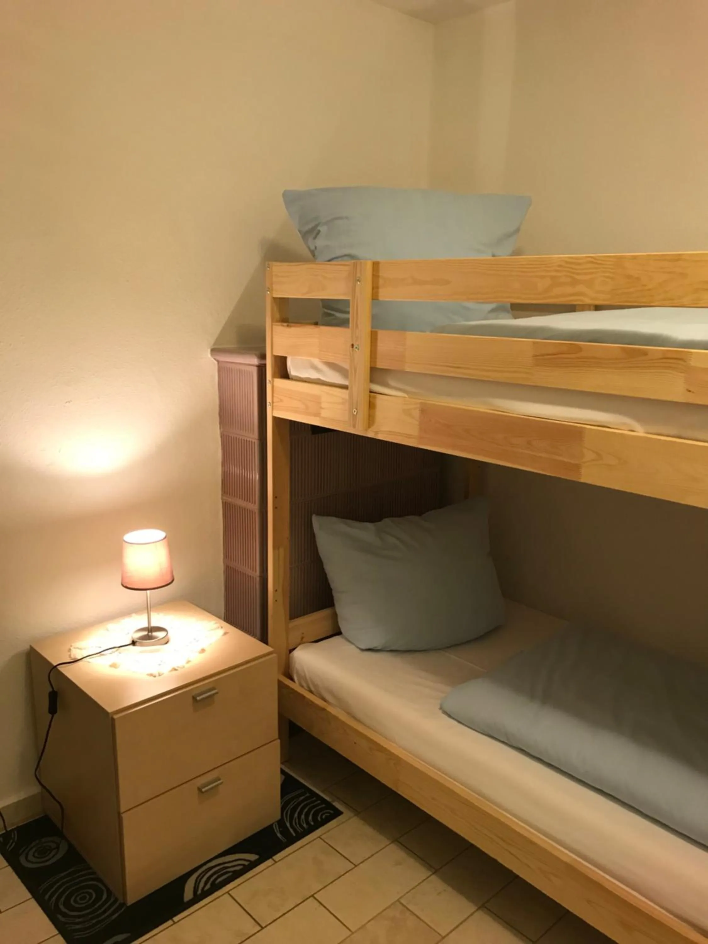 bunk bed, Bed in Stadt Apartment