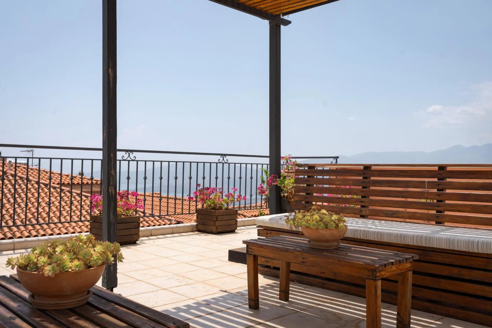 Patio in Hotel Leto Delphi