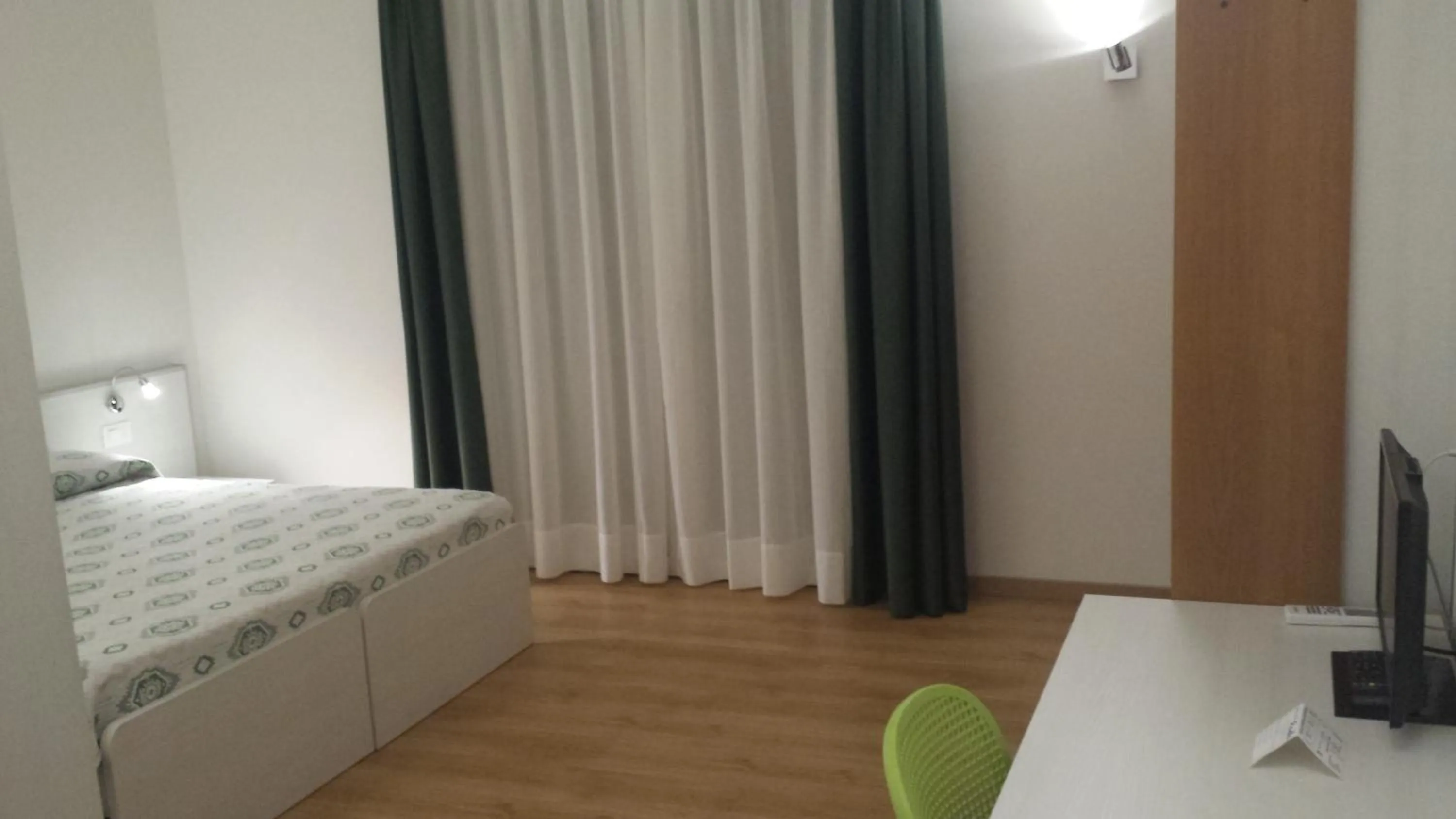 Photo of the whole room in Hotel Rado