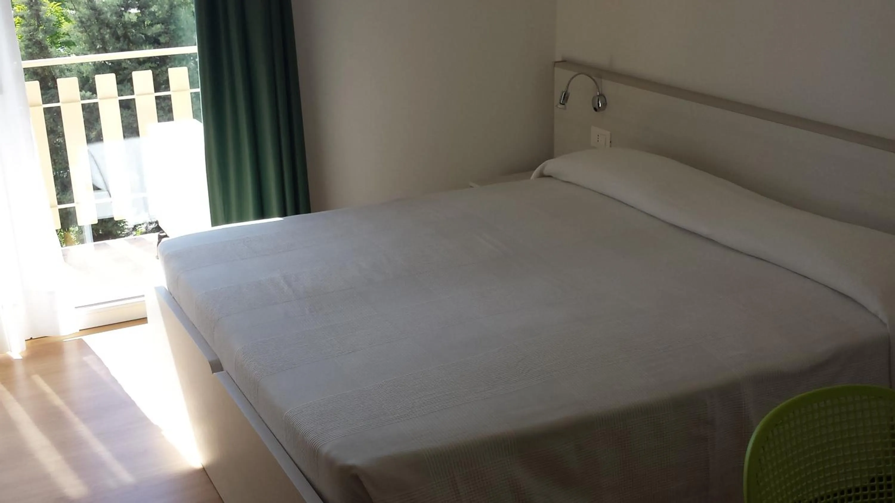 Photo of the whole room in Hotel Rado