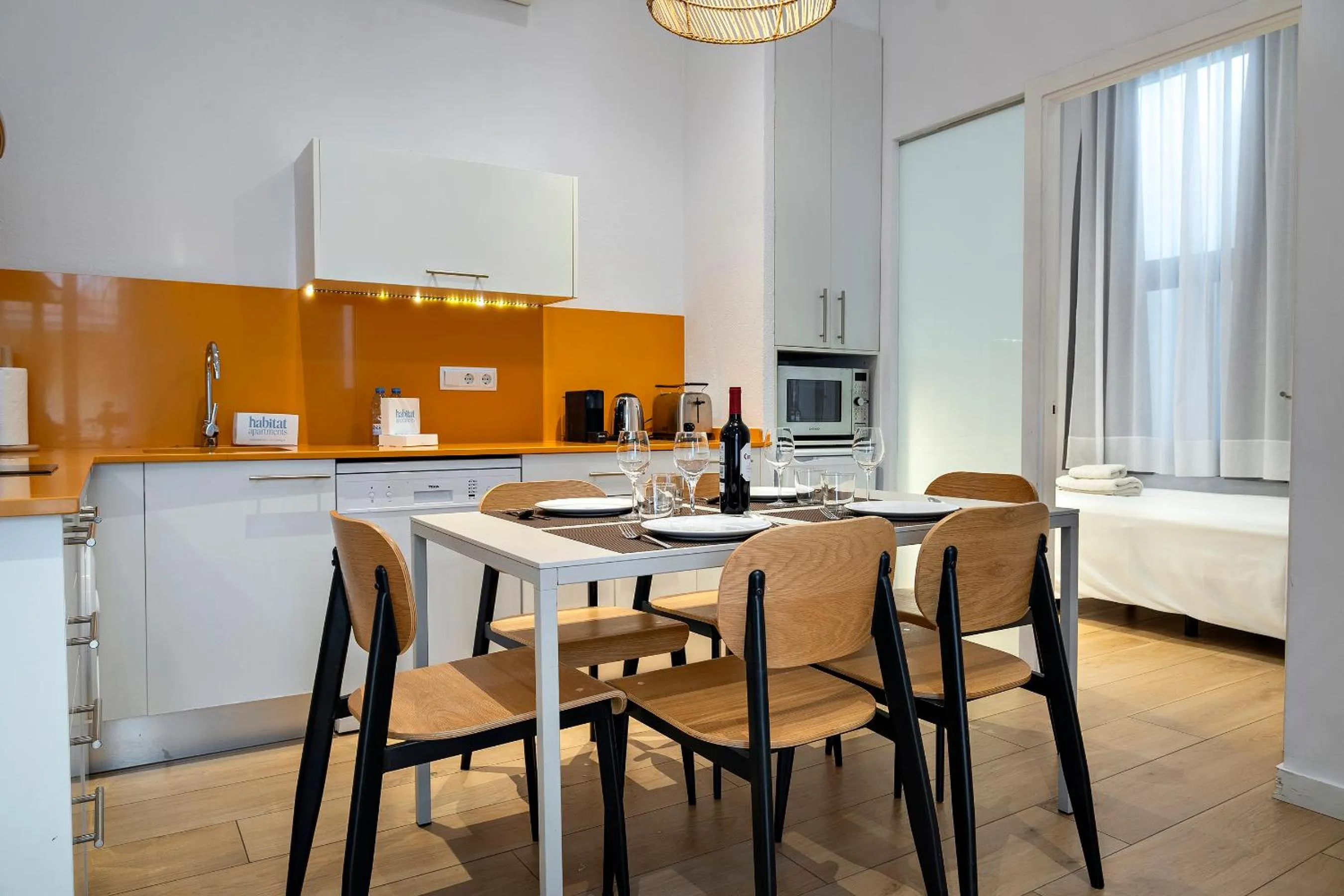 Dining area in Verdi Habitat Apartments