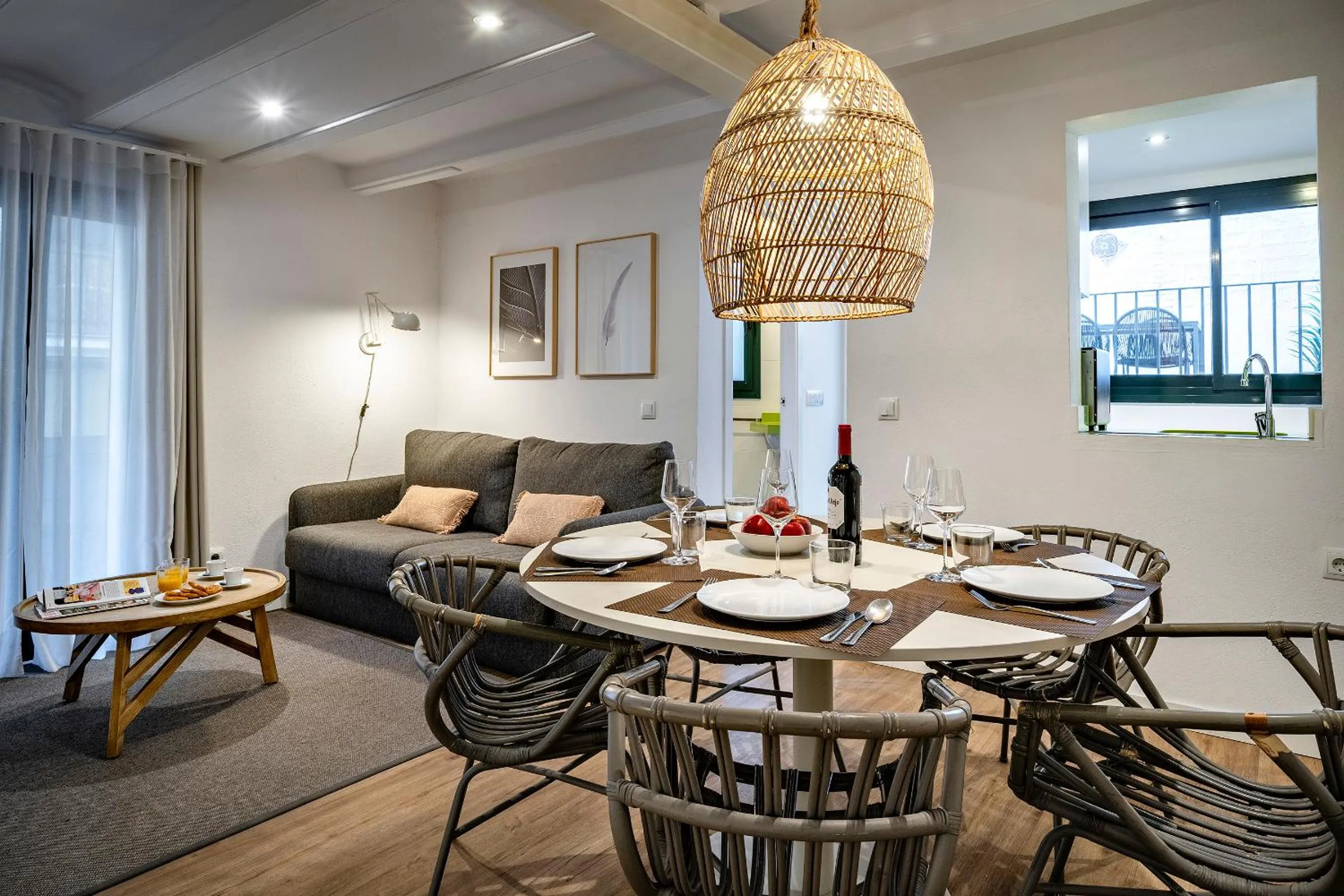 Living room in Verdi Habitat Apartments