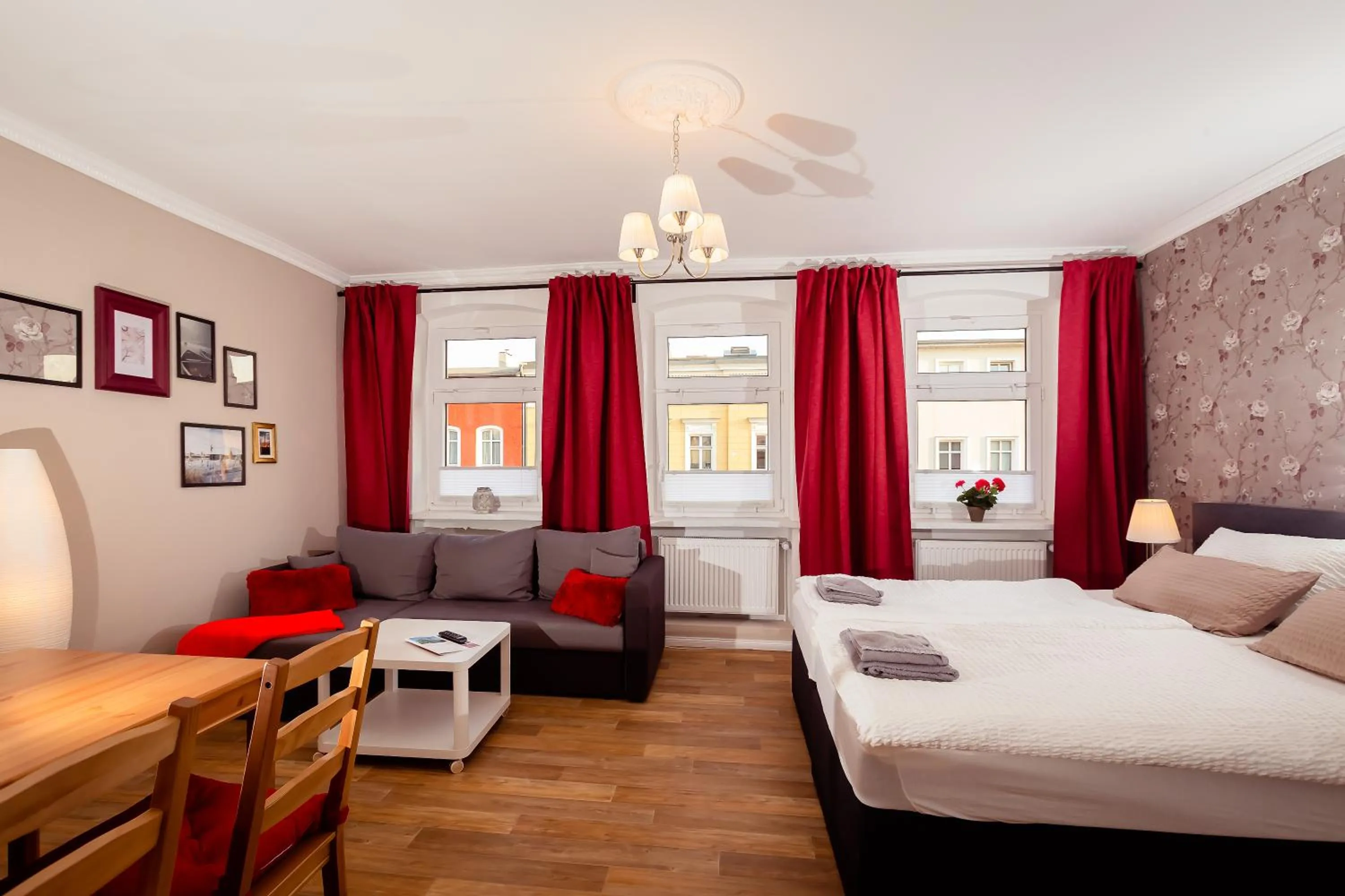Living room, Bed in Ferienwohnung Gründerhaus