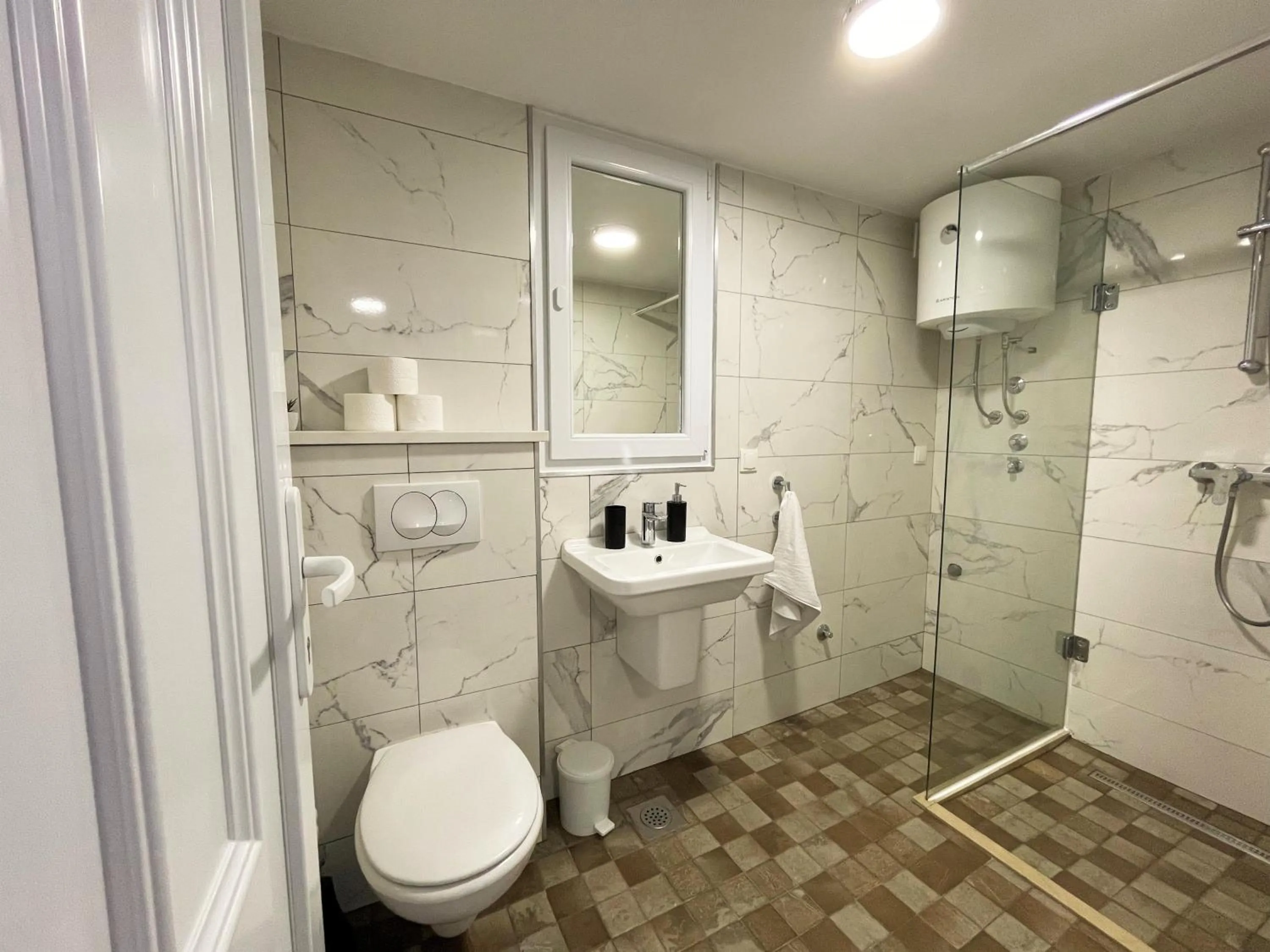 Bathroom in Villa Sunset