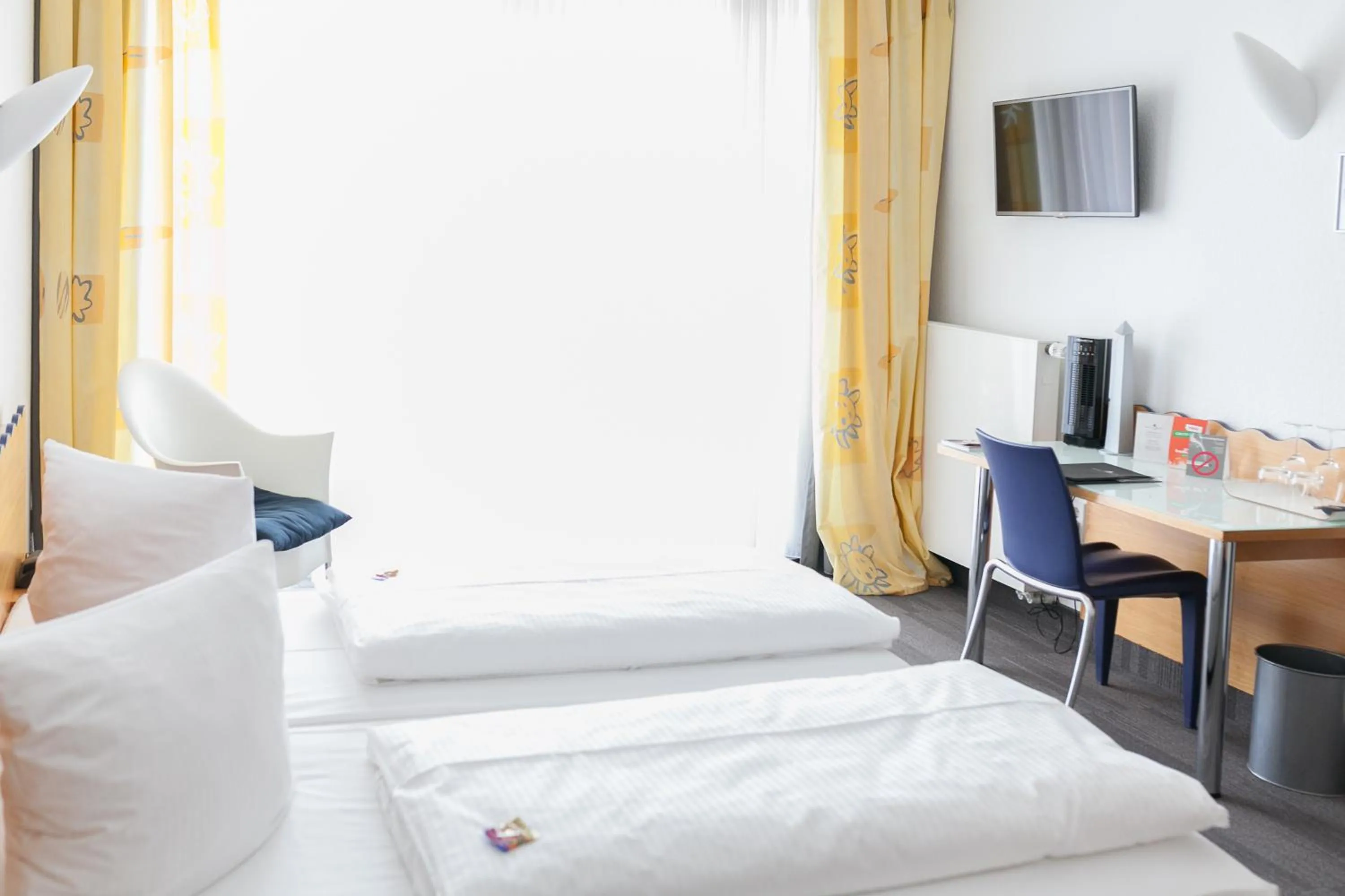 Photo of the whole room, Bed in Hotel Ambiente