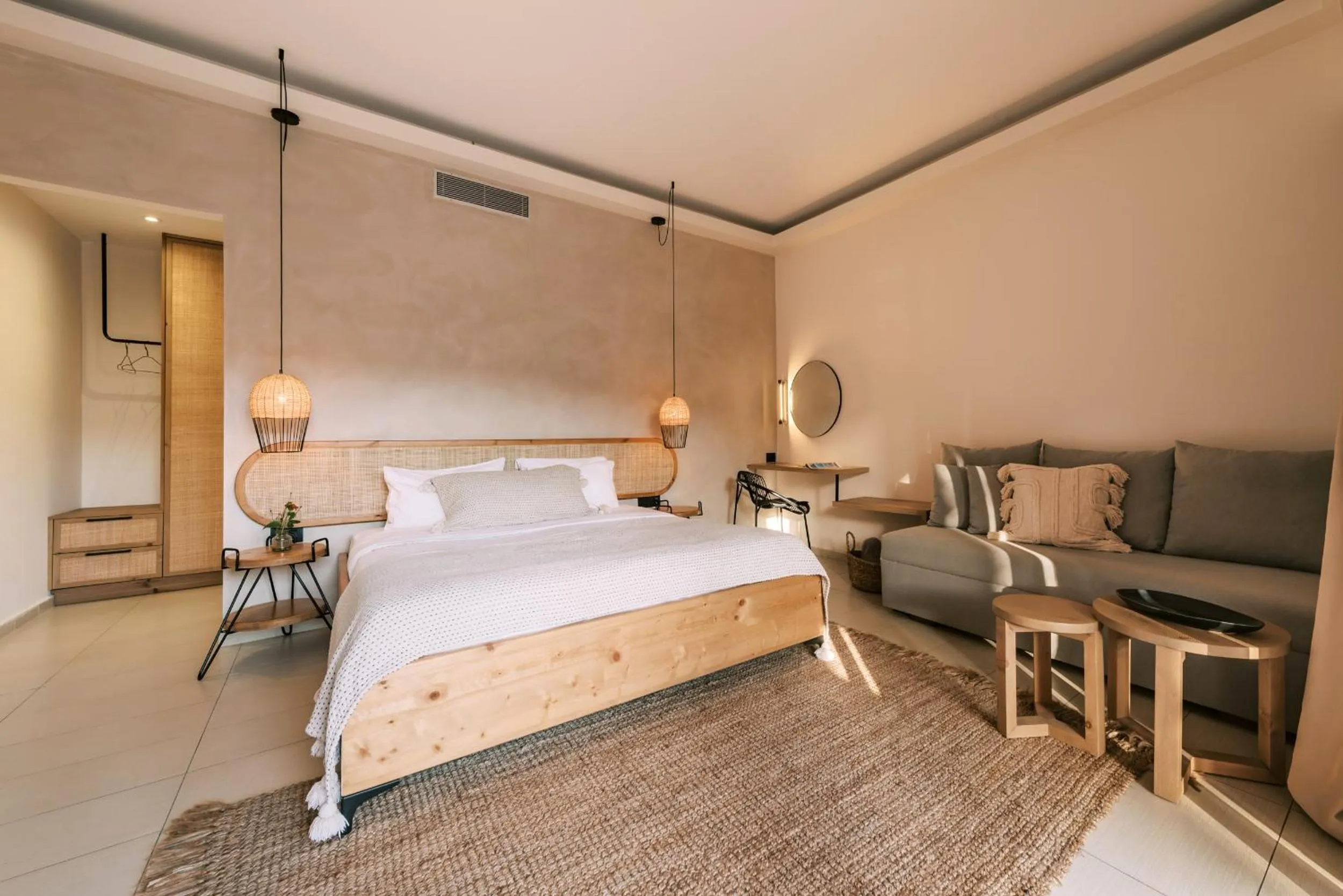 Bed in Villa Di Mare Seaside Suites