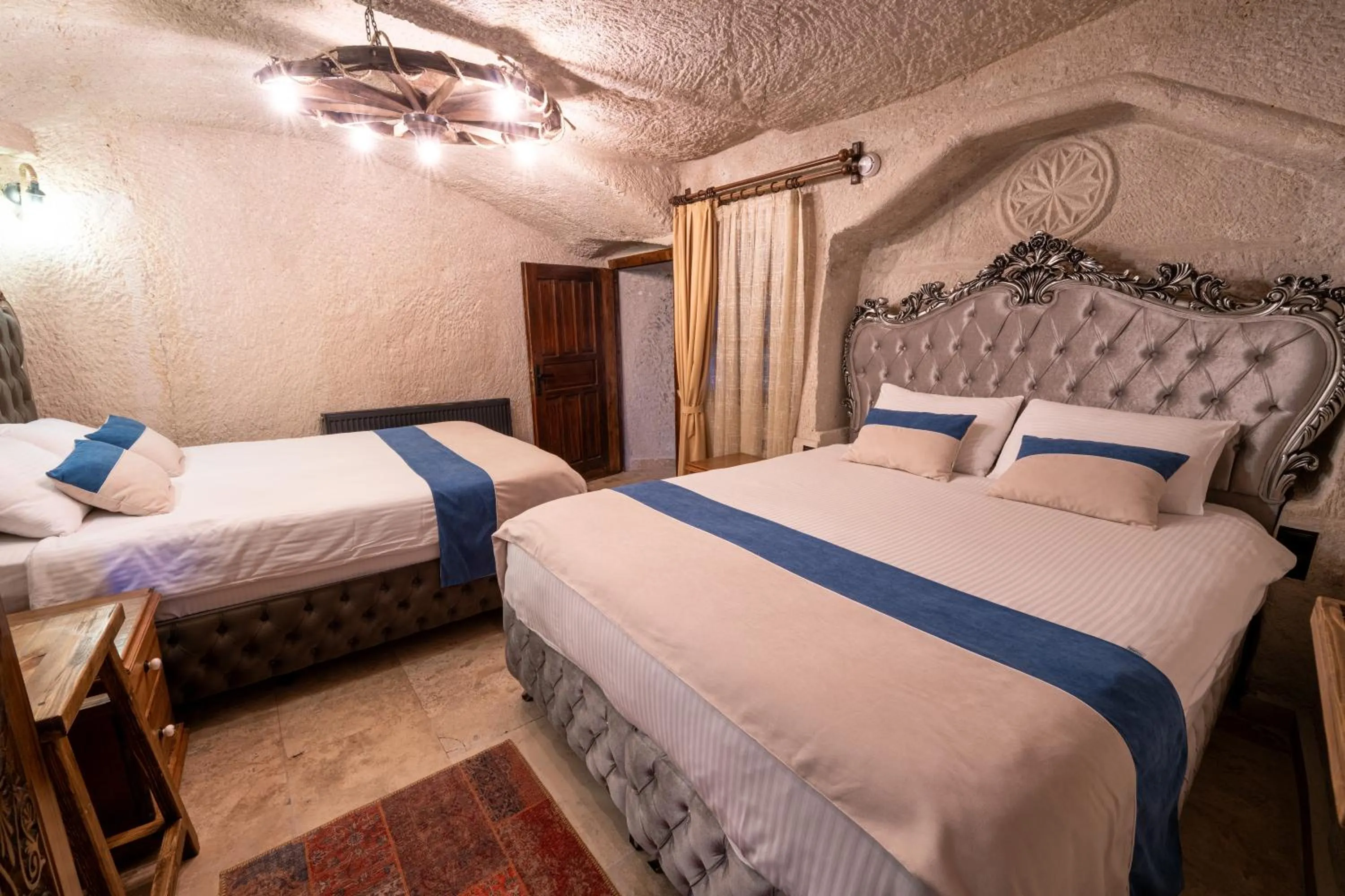 Bedroom, Bed in Sunset Cave