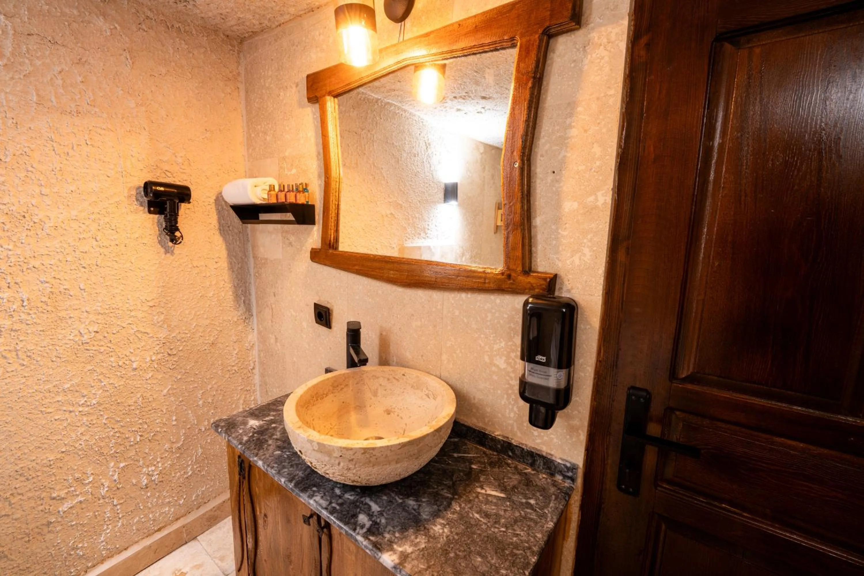 Bathroom in Sunset Cave