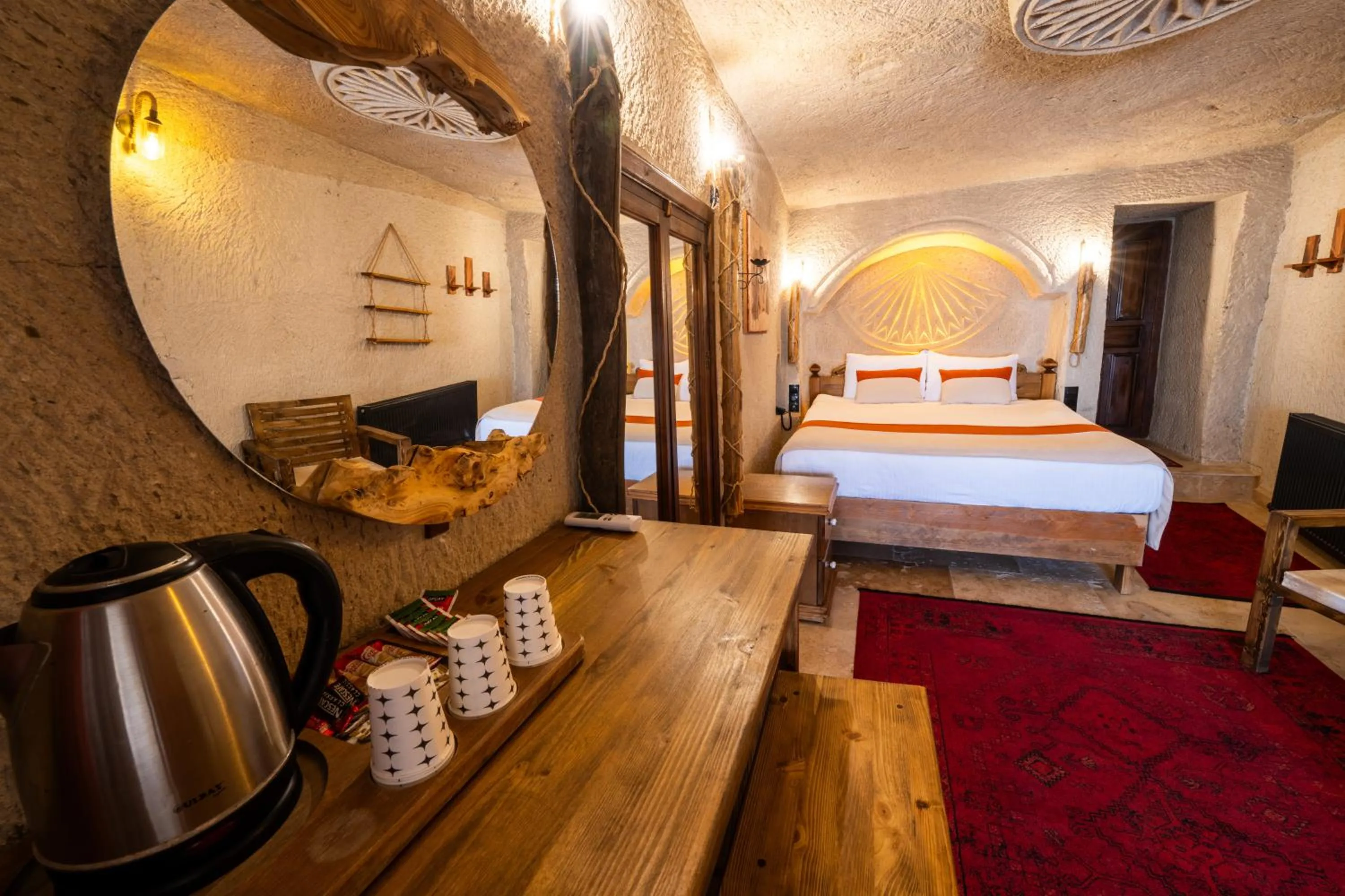 room service, Bed in Sunset Cave