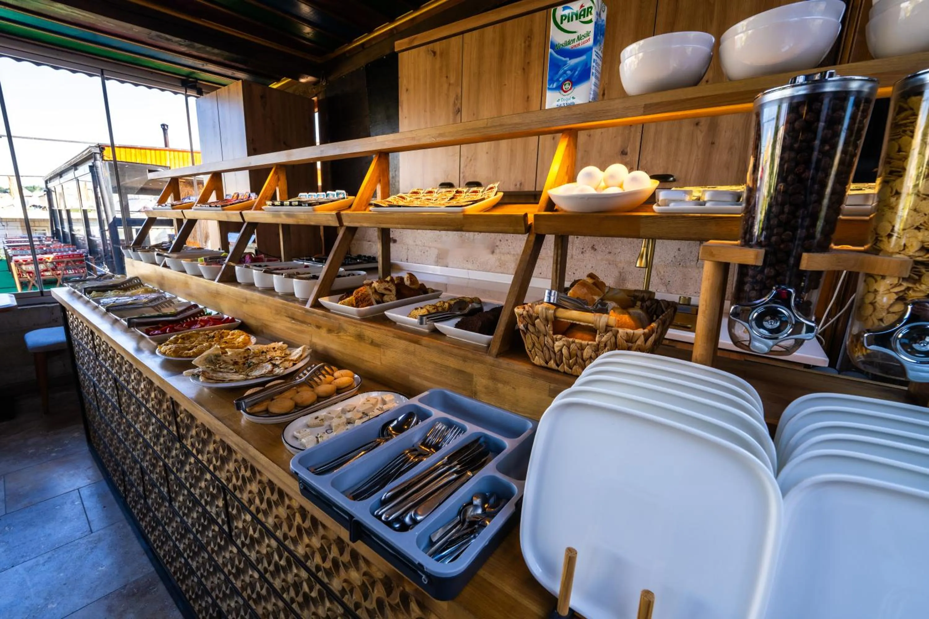 Restaurant/places to eat in Sunset Cave