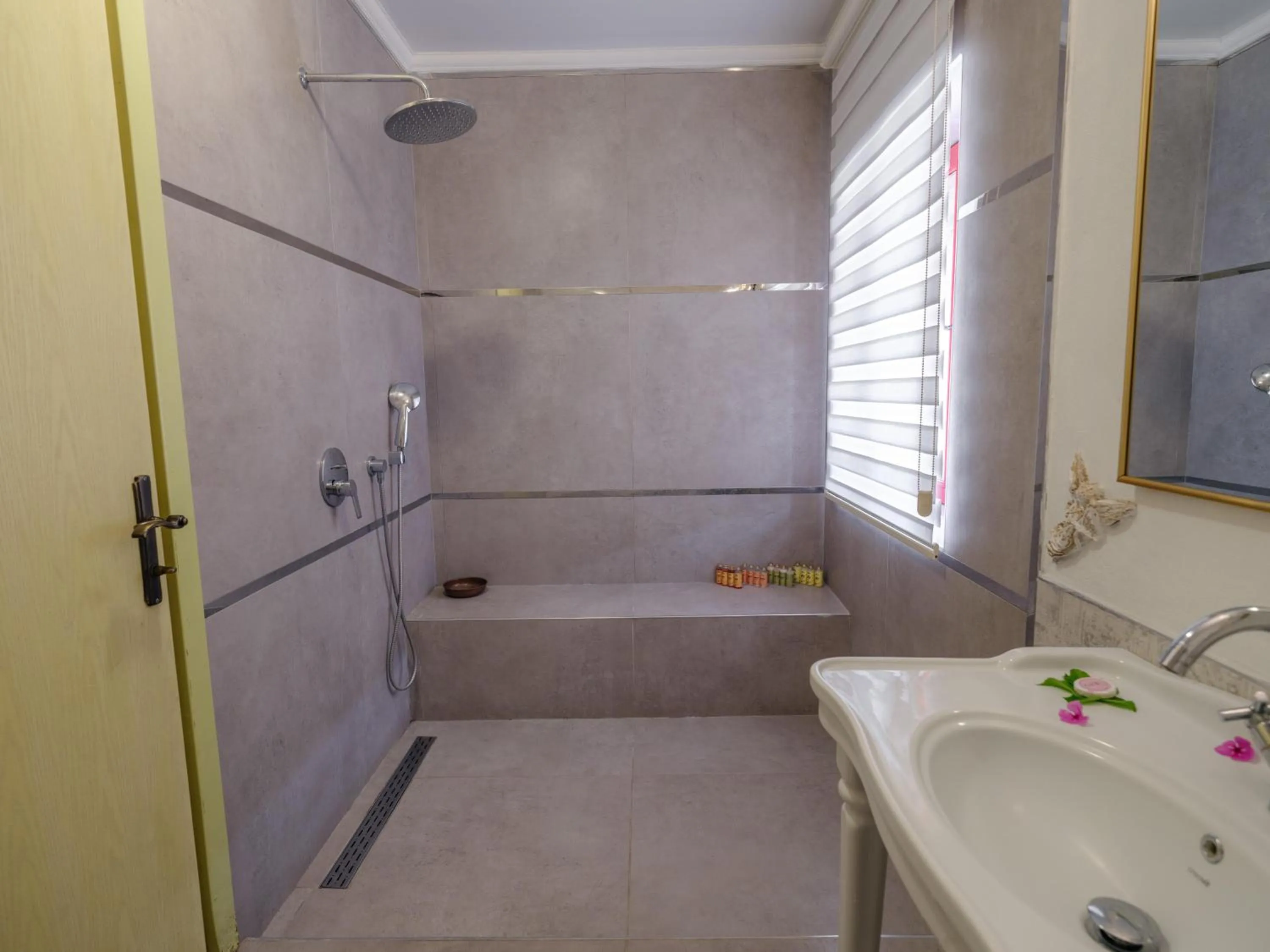 Bathroom in Flow Datca Surf & Beach Hotel