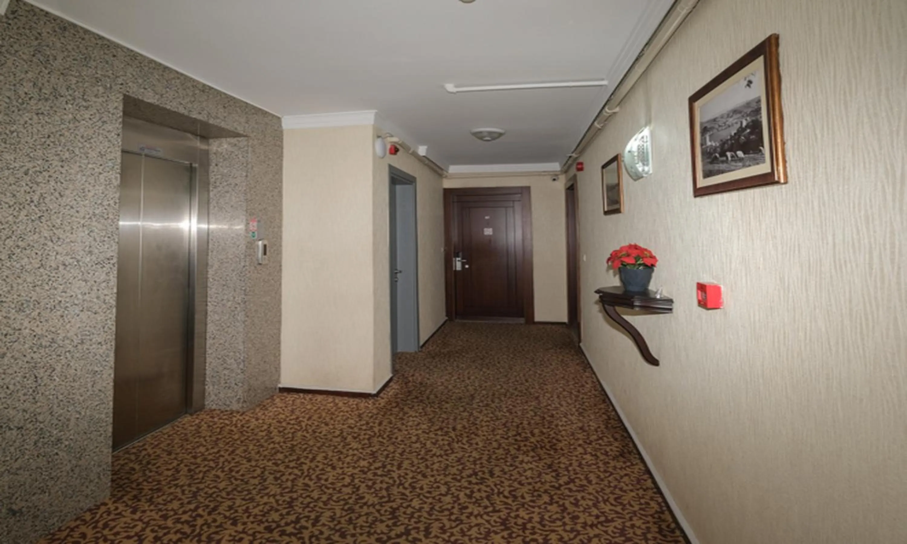 elevator in Belle Maison Hotel&Residence