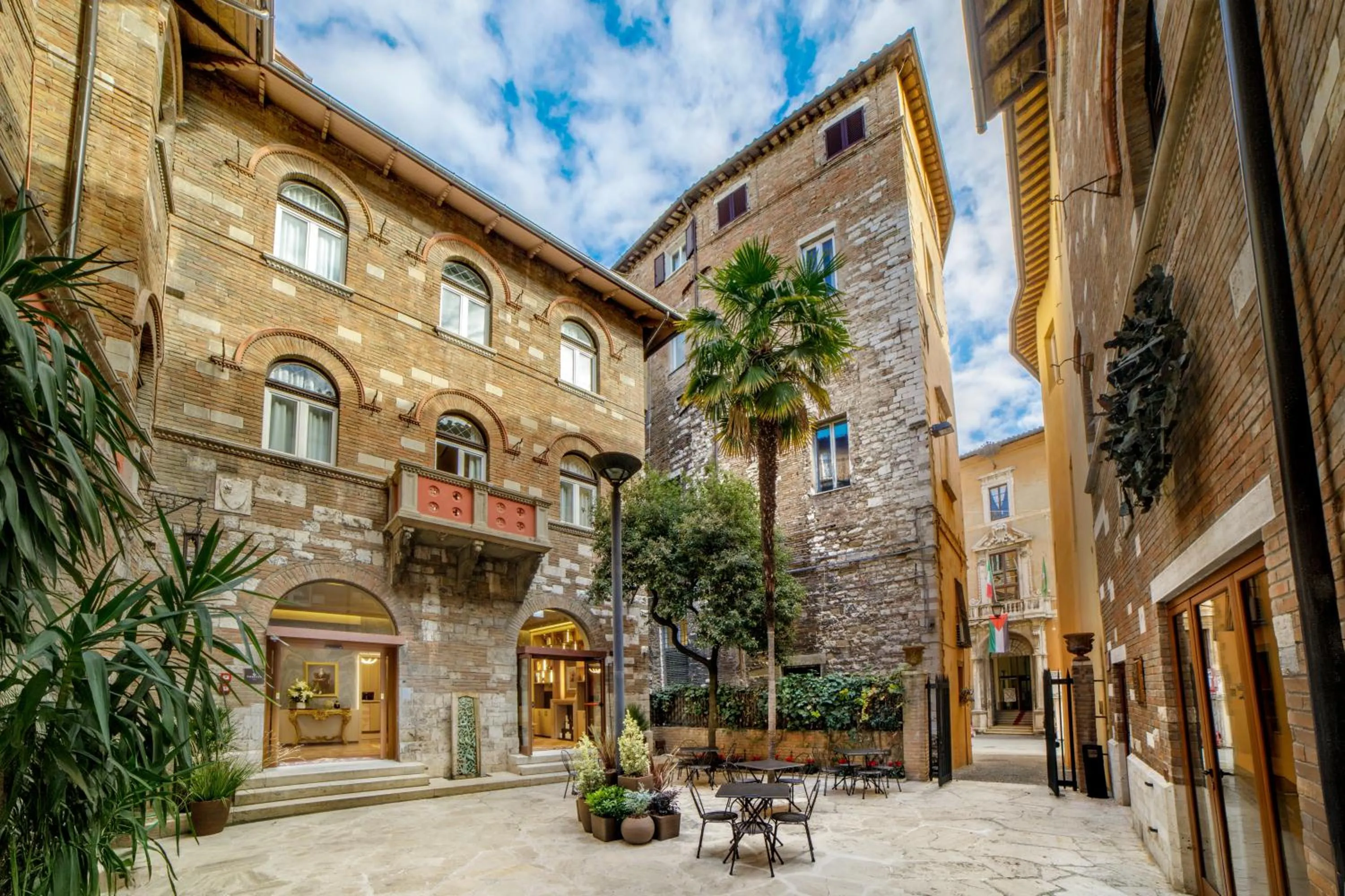 Rosetta Hotel Perugia Tapestry Collection By Hilton