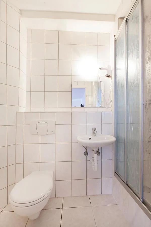 Toilet in Pension Jasmin