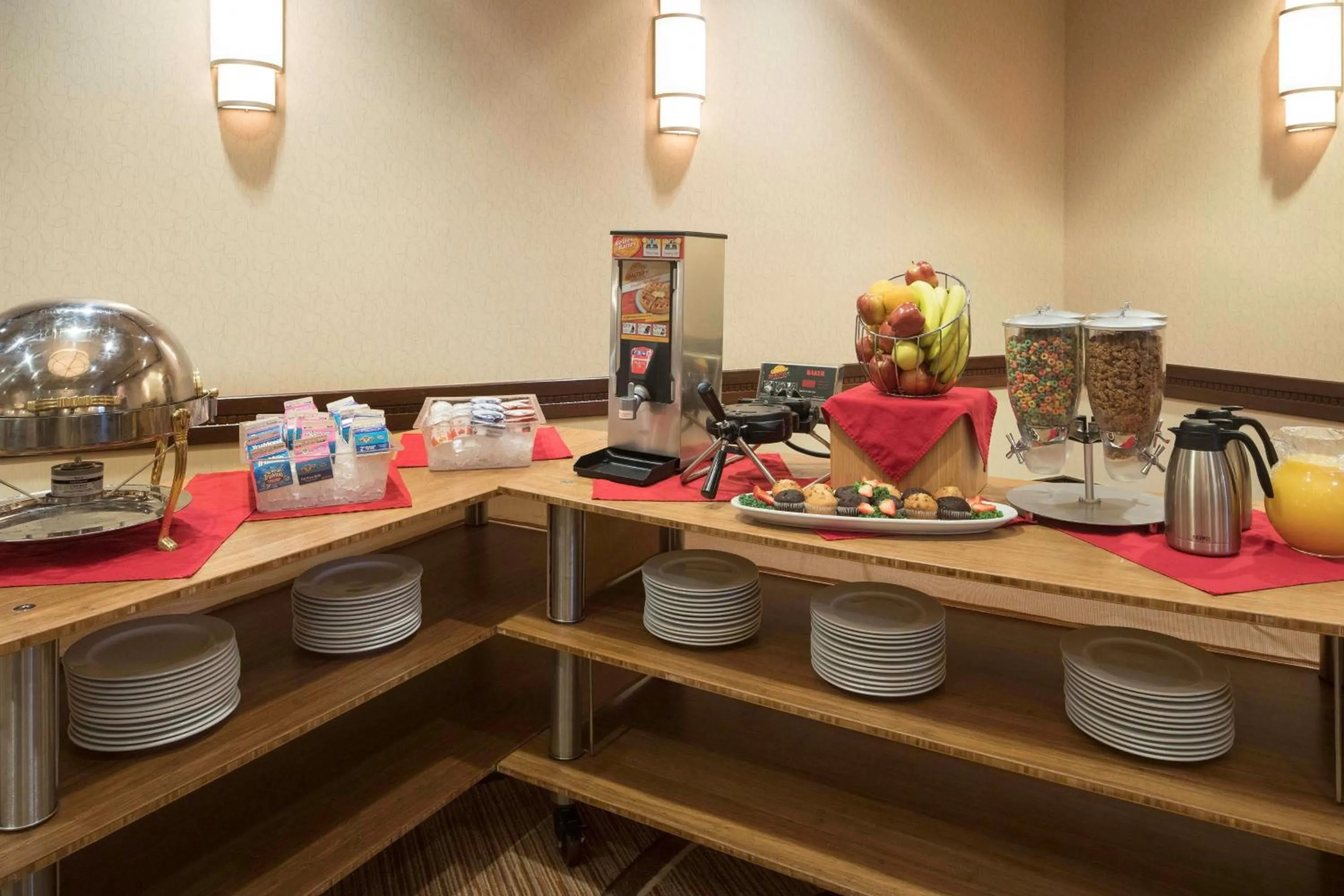 Breakfast in Sheraton Sioux Falls Hotel & Convention Center