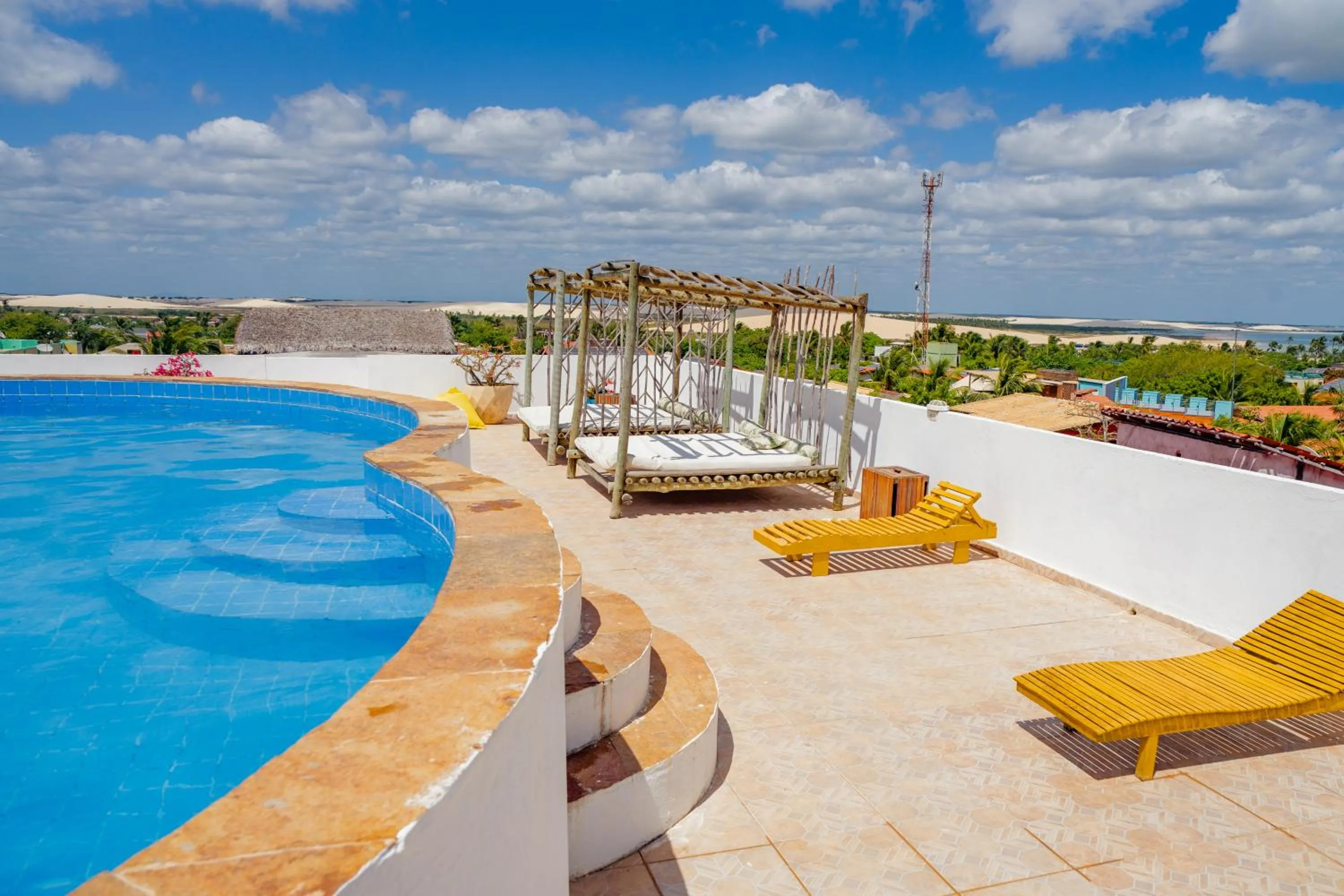 Swimming pool in Pousada Matusa